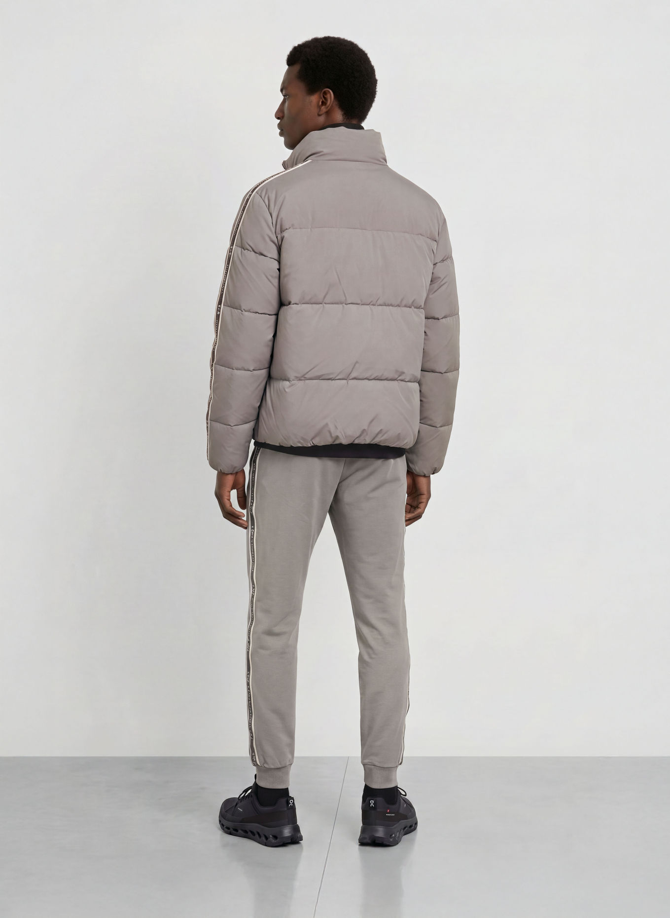 EA7 EMPORIO ARMANI Veste matelassée: GRIS CLAIR