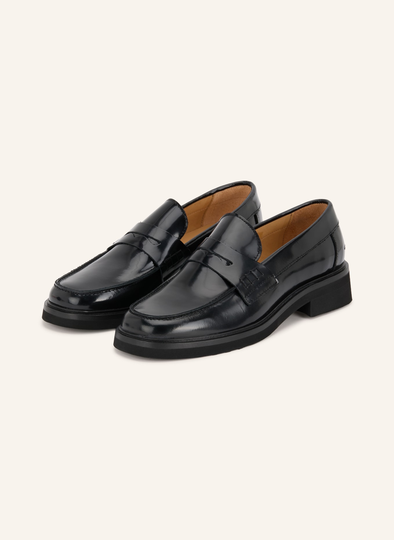 MRS & HUGS Pennyloafer: ZWART
