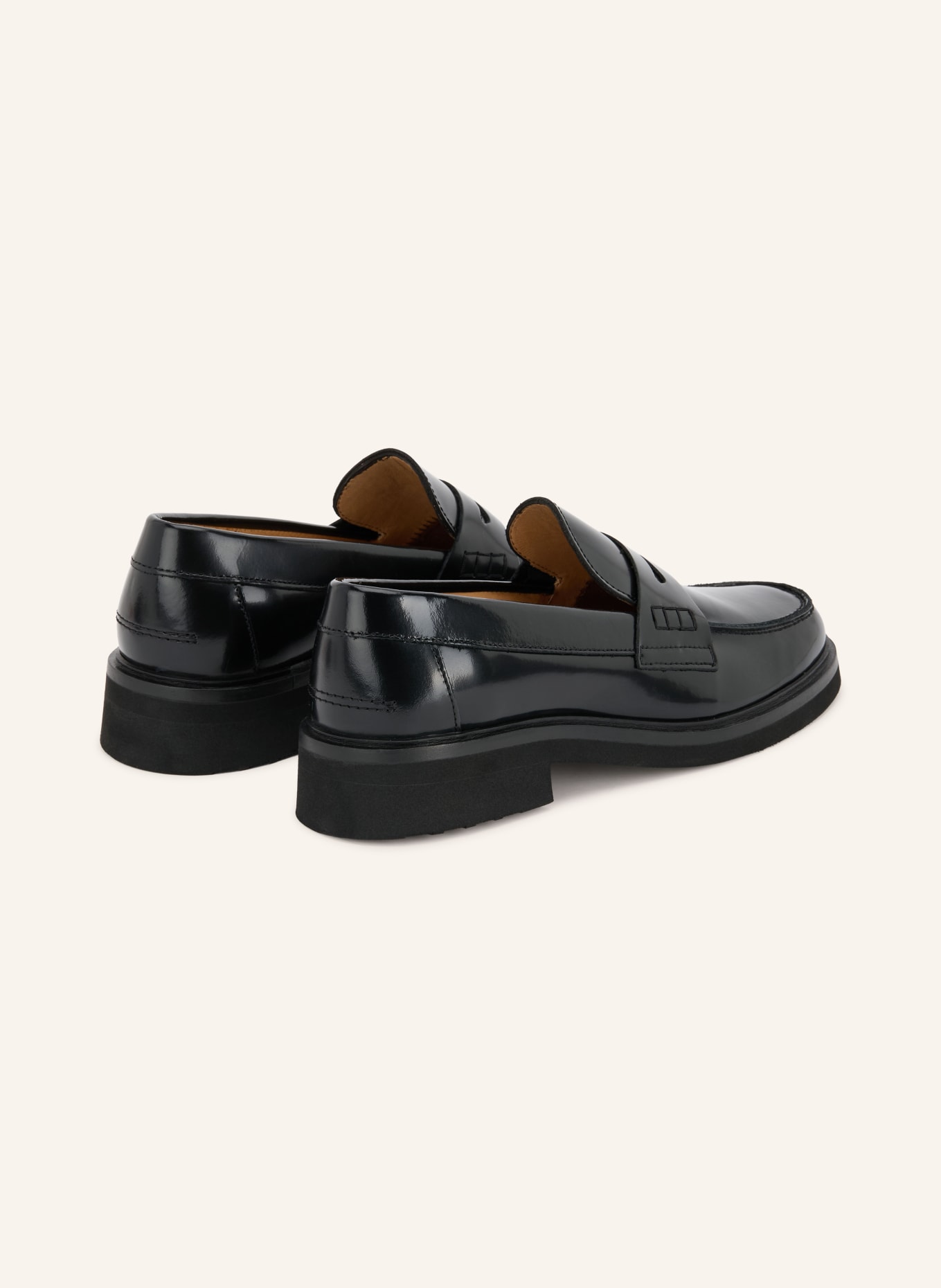 MRS & HUGS Pennyloafer: ZWART