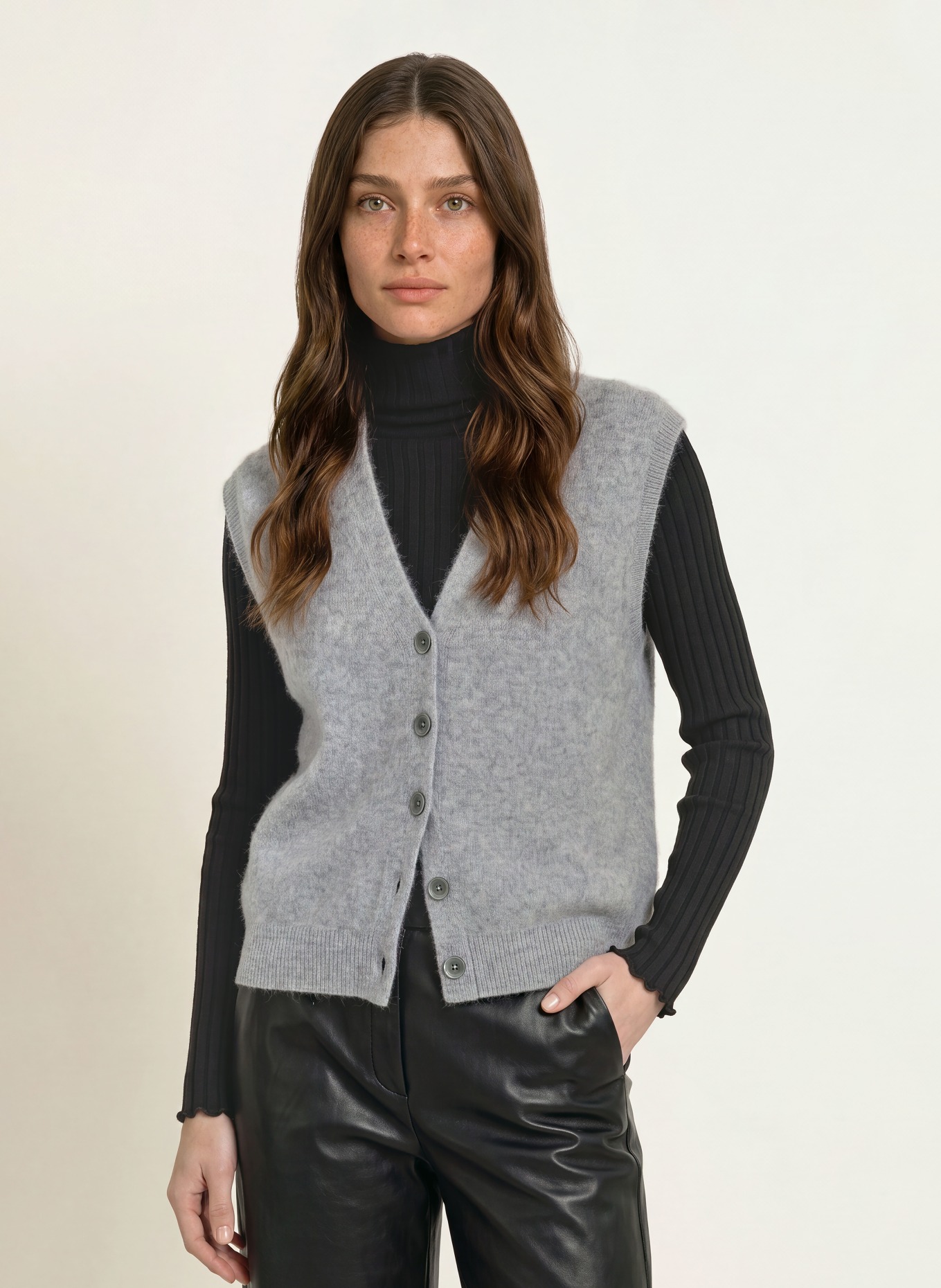 SAINTE MER Knit vest: GRAY