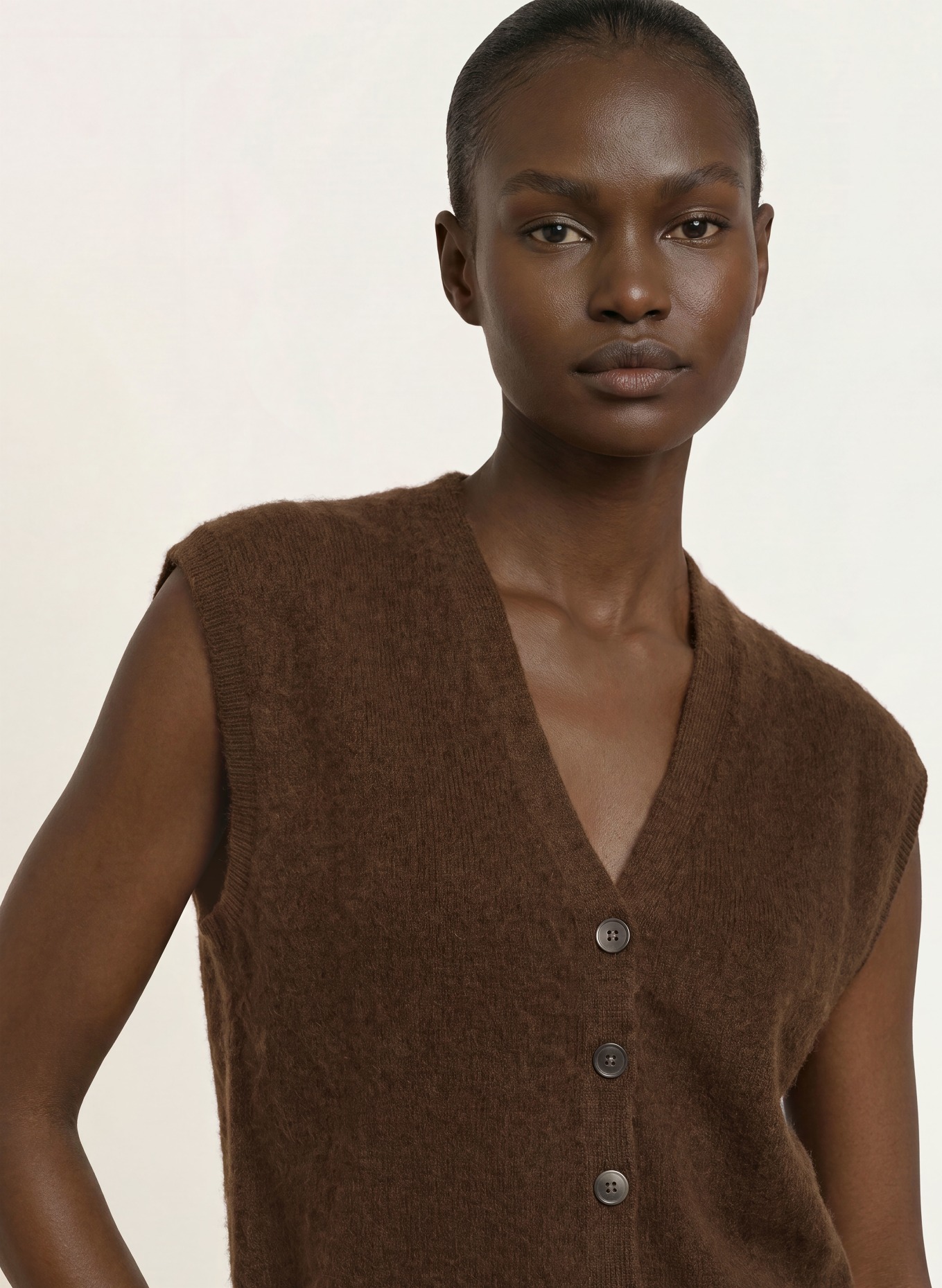 SAINTE MER Knit vest: DARK BROWN