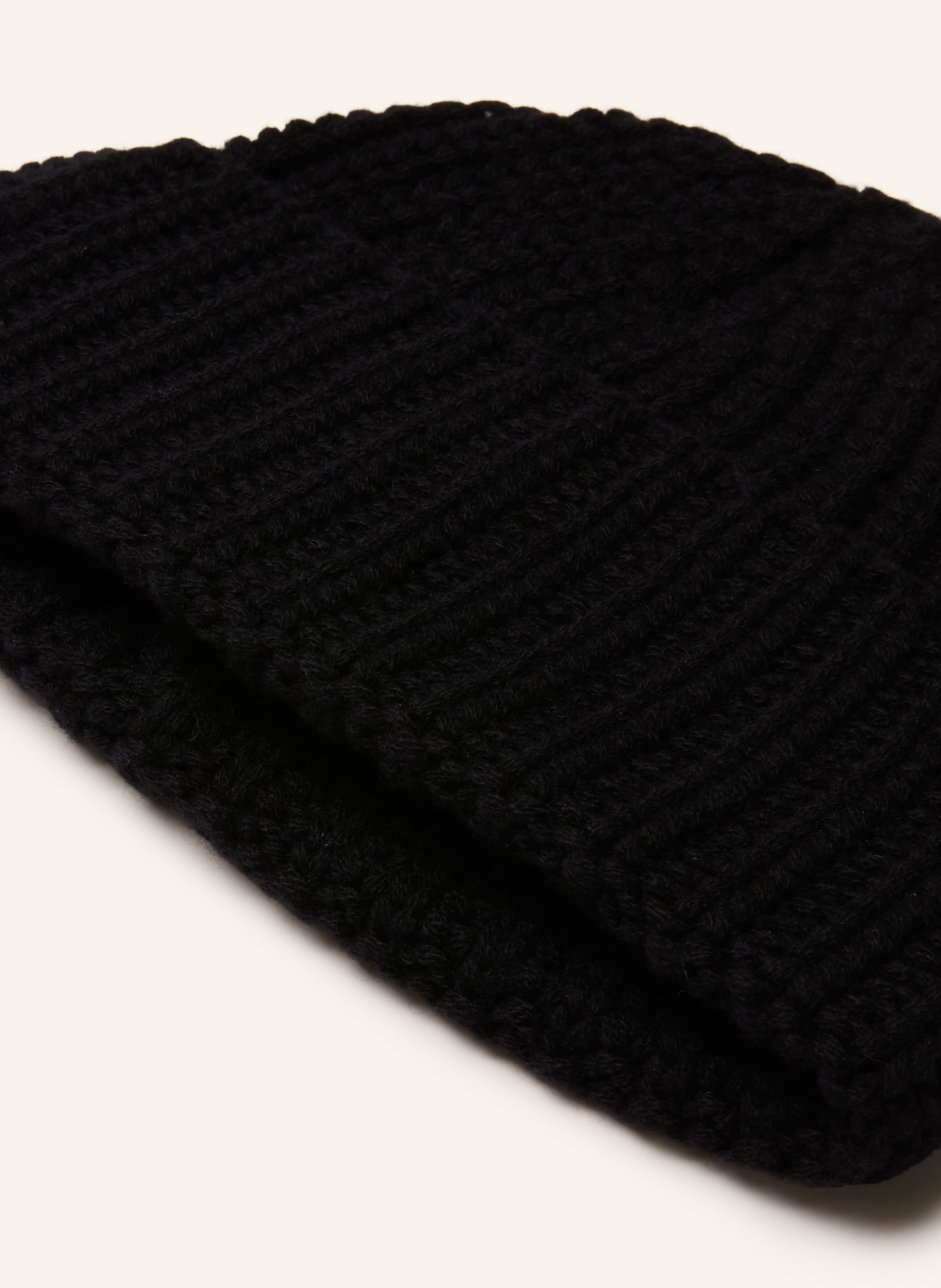 IRIS von ARNIM Bonnet SORIN: NOIR