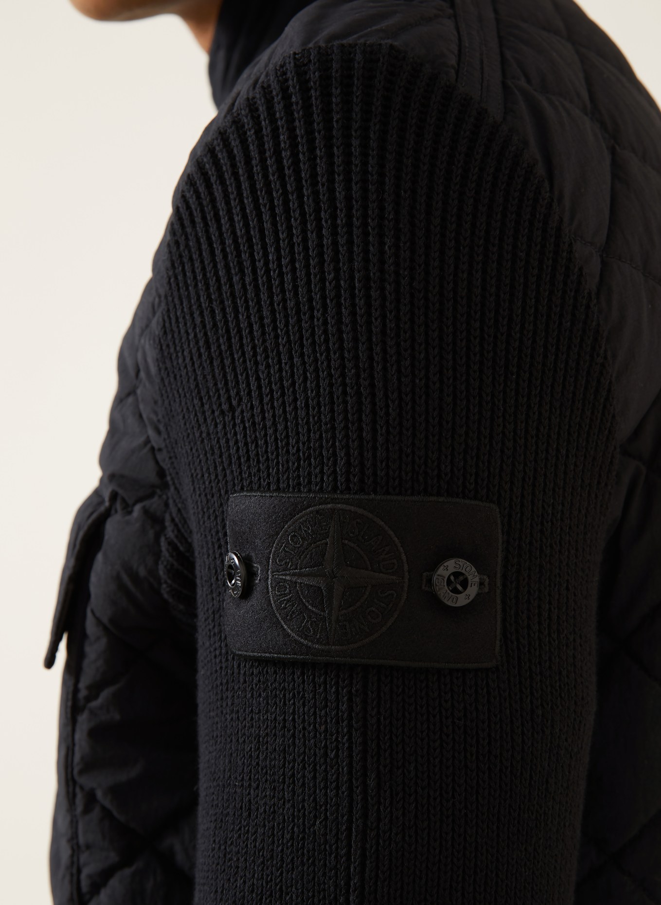 STONE ISLAND Gewatteerde jas GHOST in een mix van materialen: ZWART