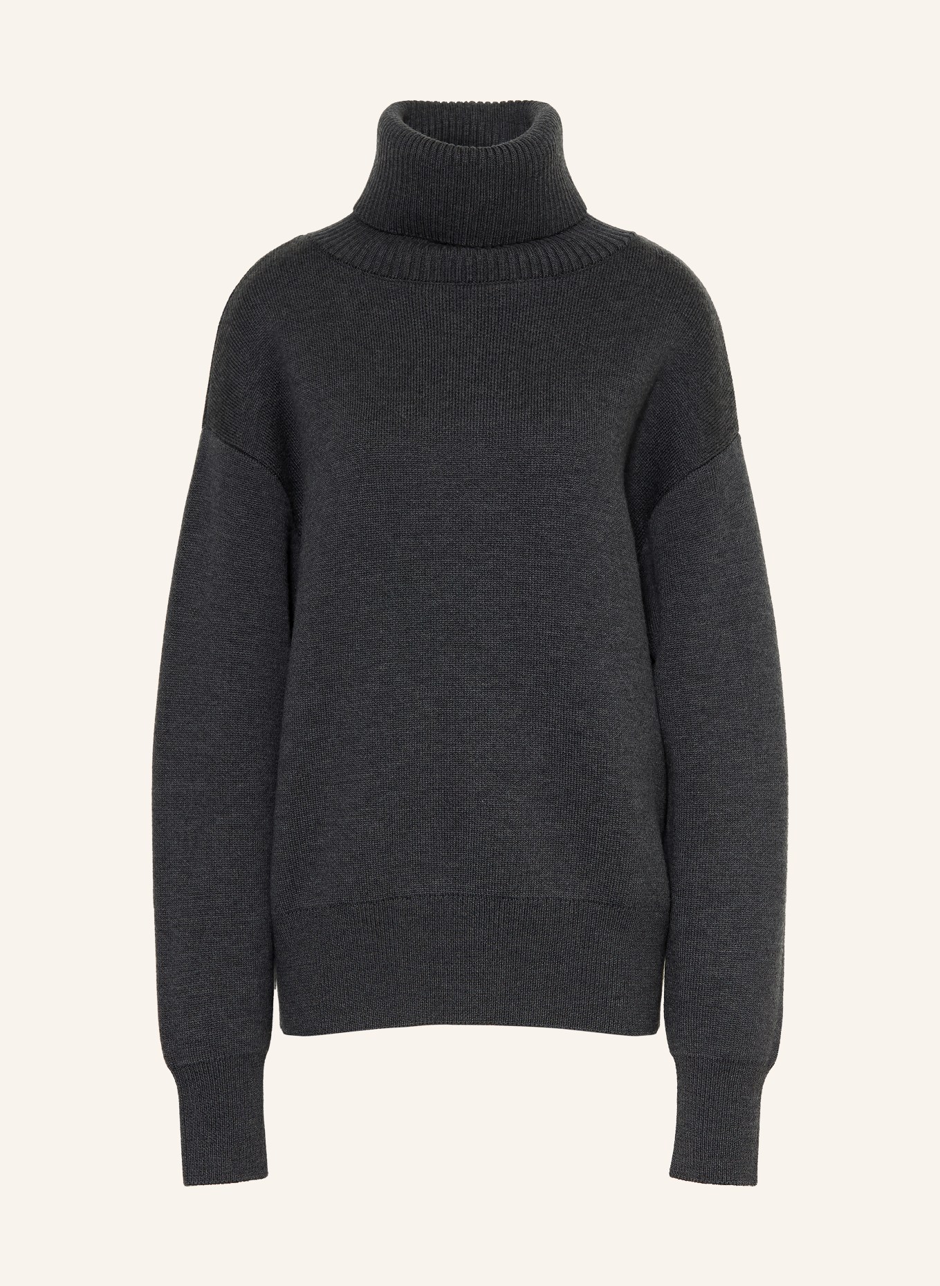 Rhea. Turtleneck sweater: DARK GRAY