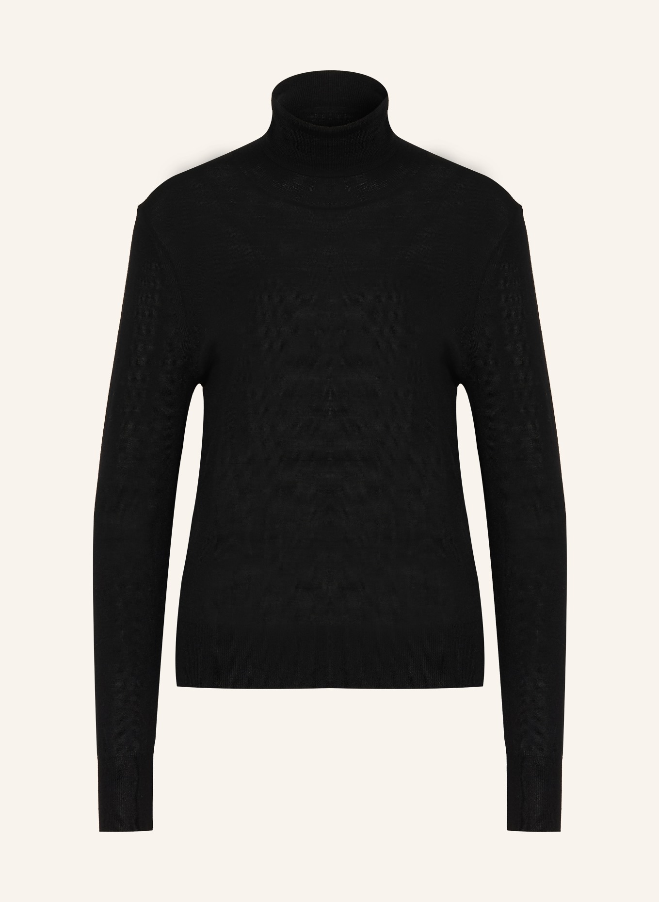 Rhea. Turtleneck sweater: BLACK