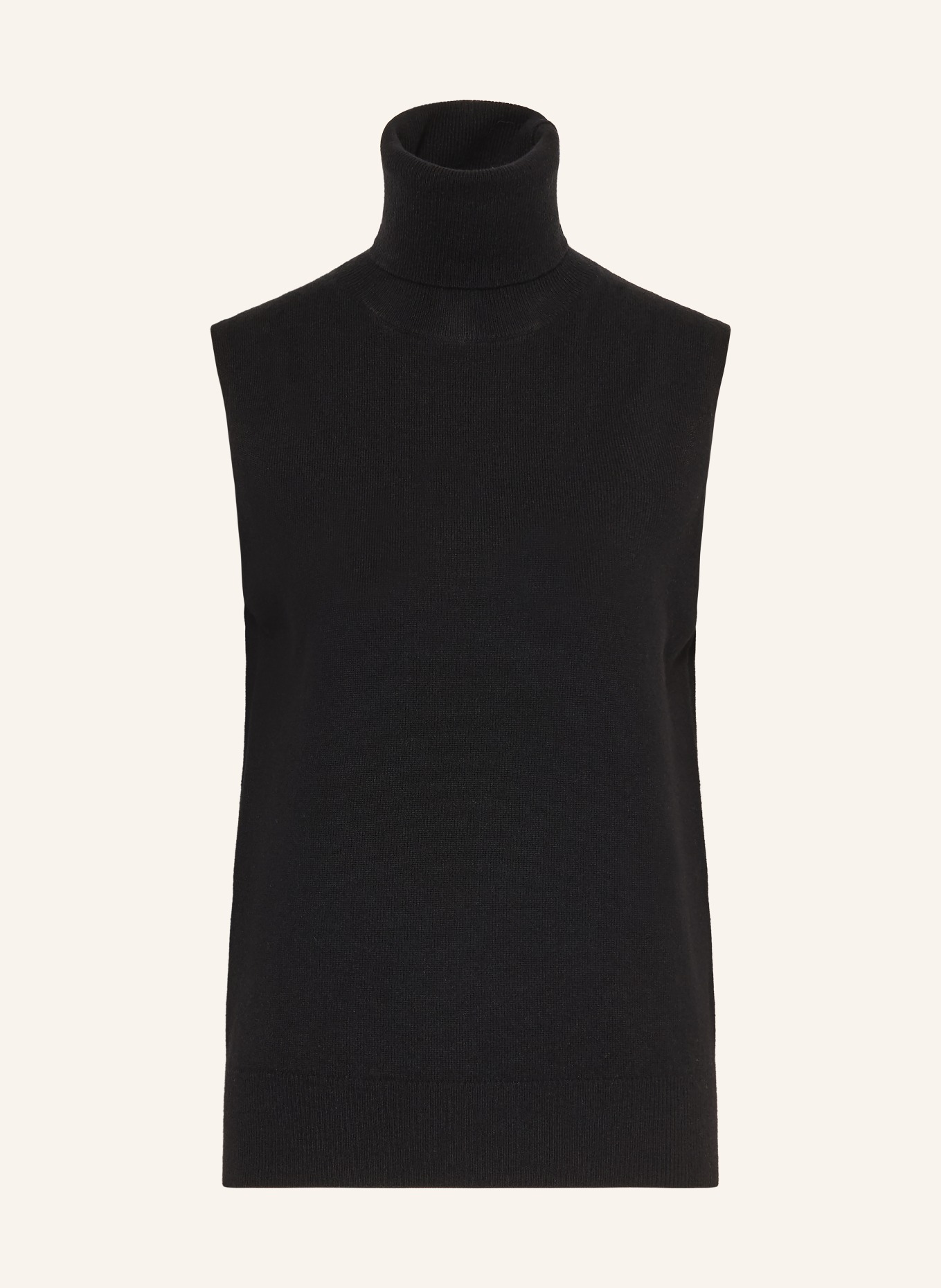 Rhea. Cashmere top: BLACK