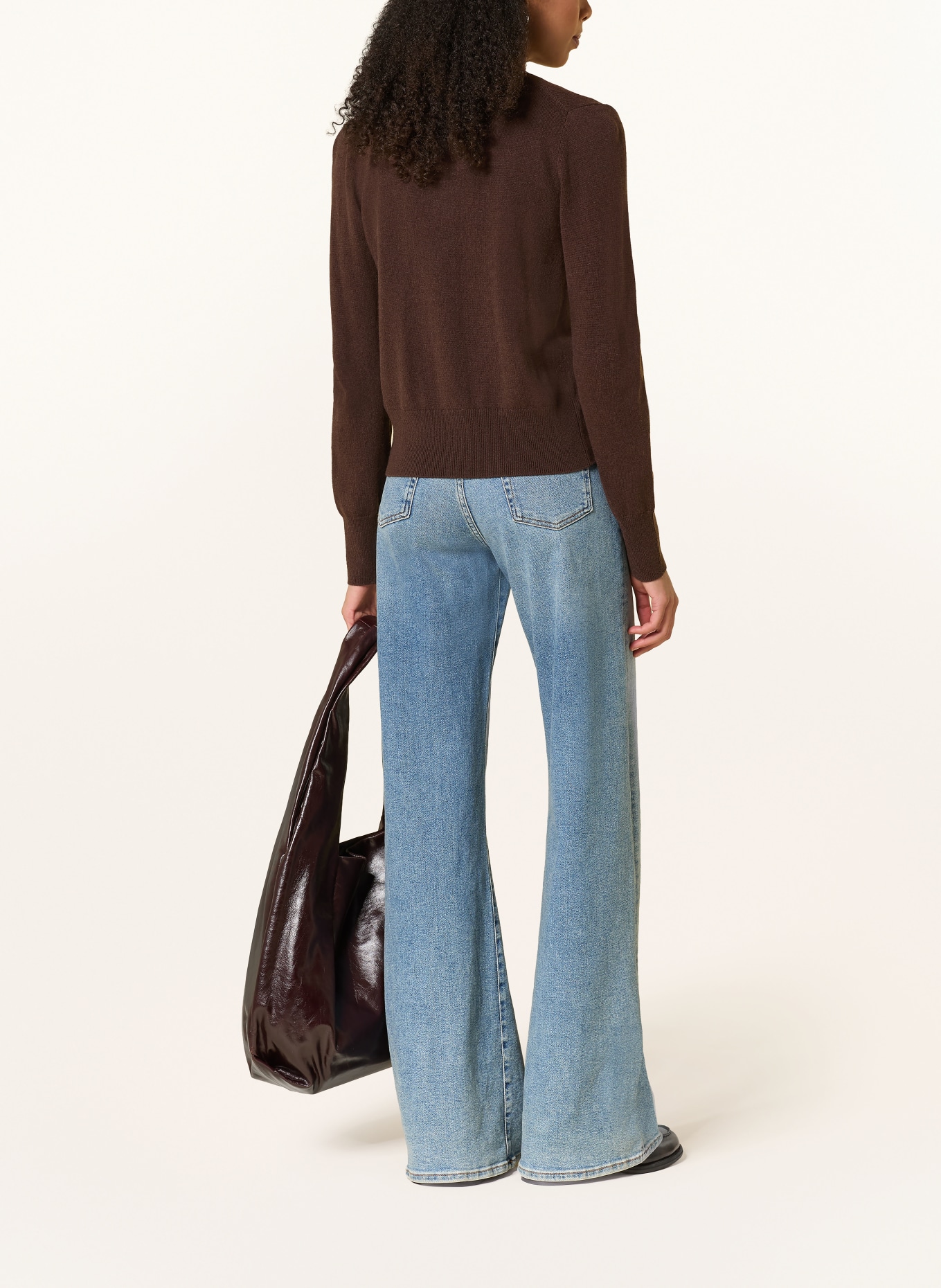 Rhea. Cardigan: DARK BROWN