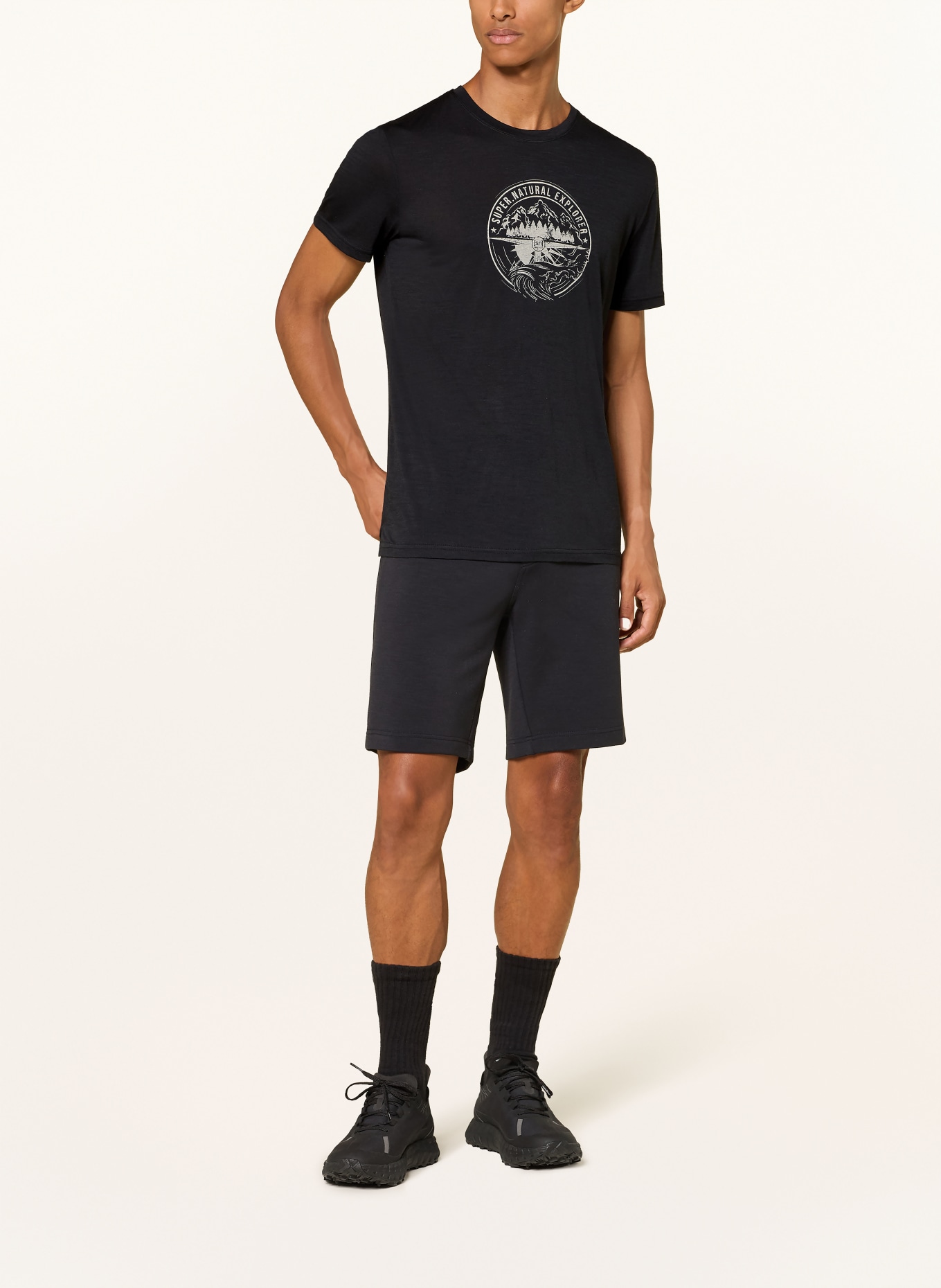 super.natural T-shirt EXPLORING met merinowol: ZWART