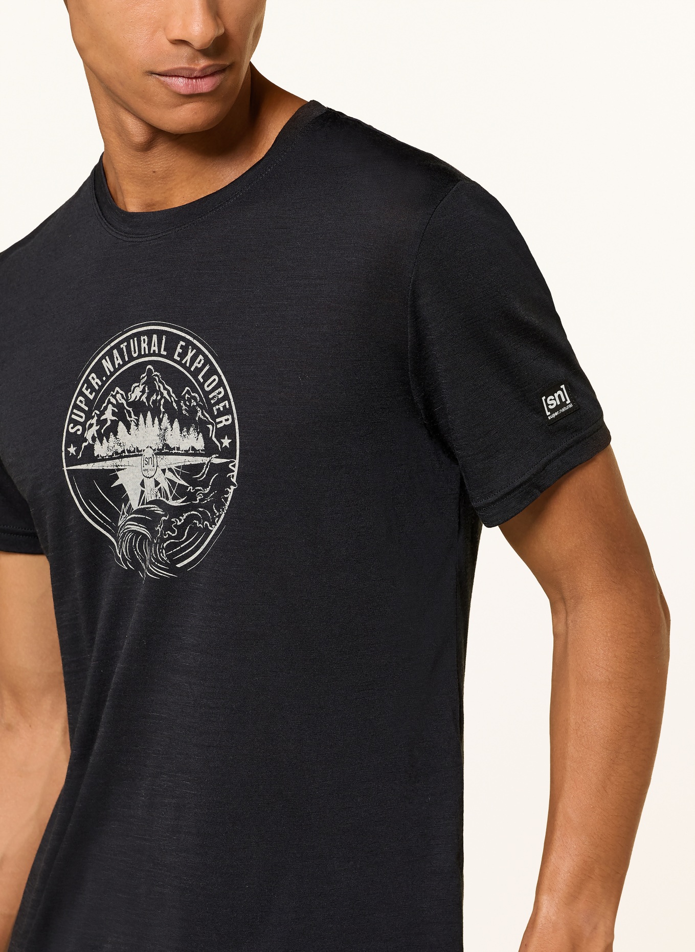 super.natural T-shirt EXPLORING met merinowol: ZWART