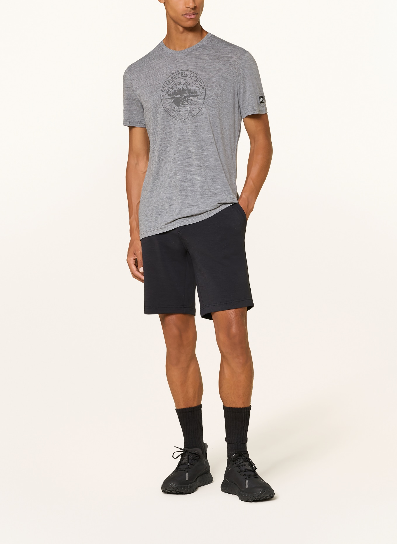 super.natural T-shirt EXPLORING met merinowol: GRIJS