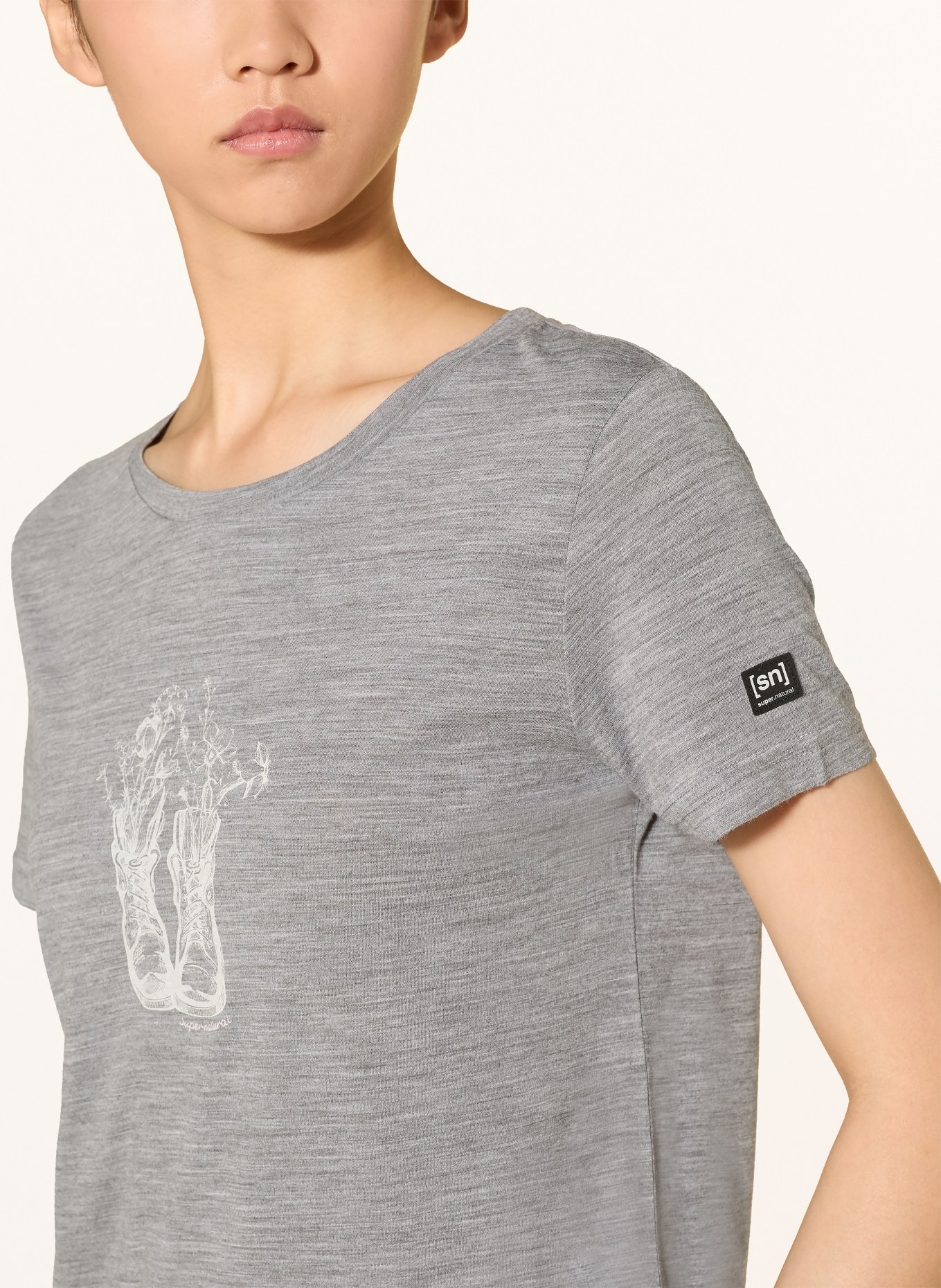 super.natural FLOWER BOOTS T-shirt: GRAY