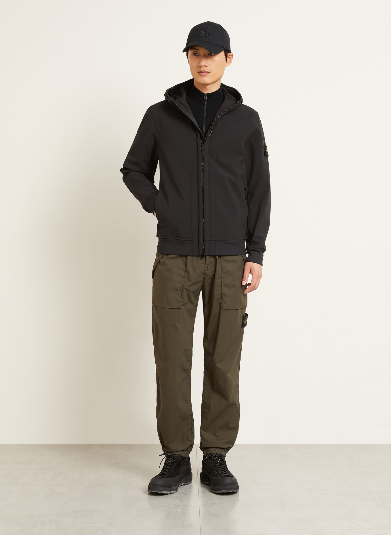 STONE ISLAND Funktionsjacka: SVART