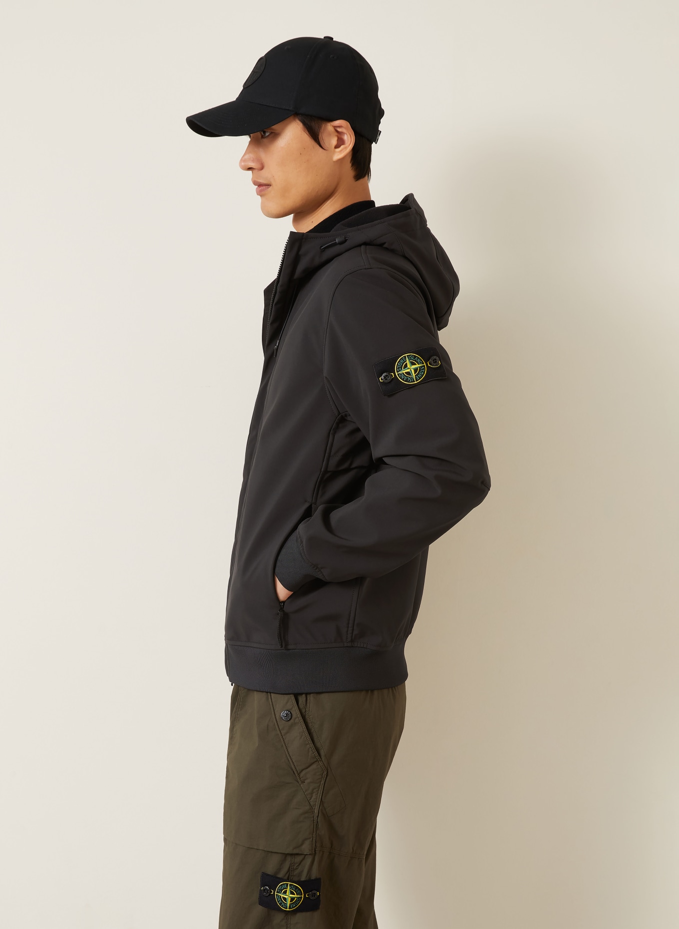 STONE ISLAND Funktionsjacka: SVART