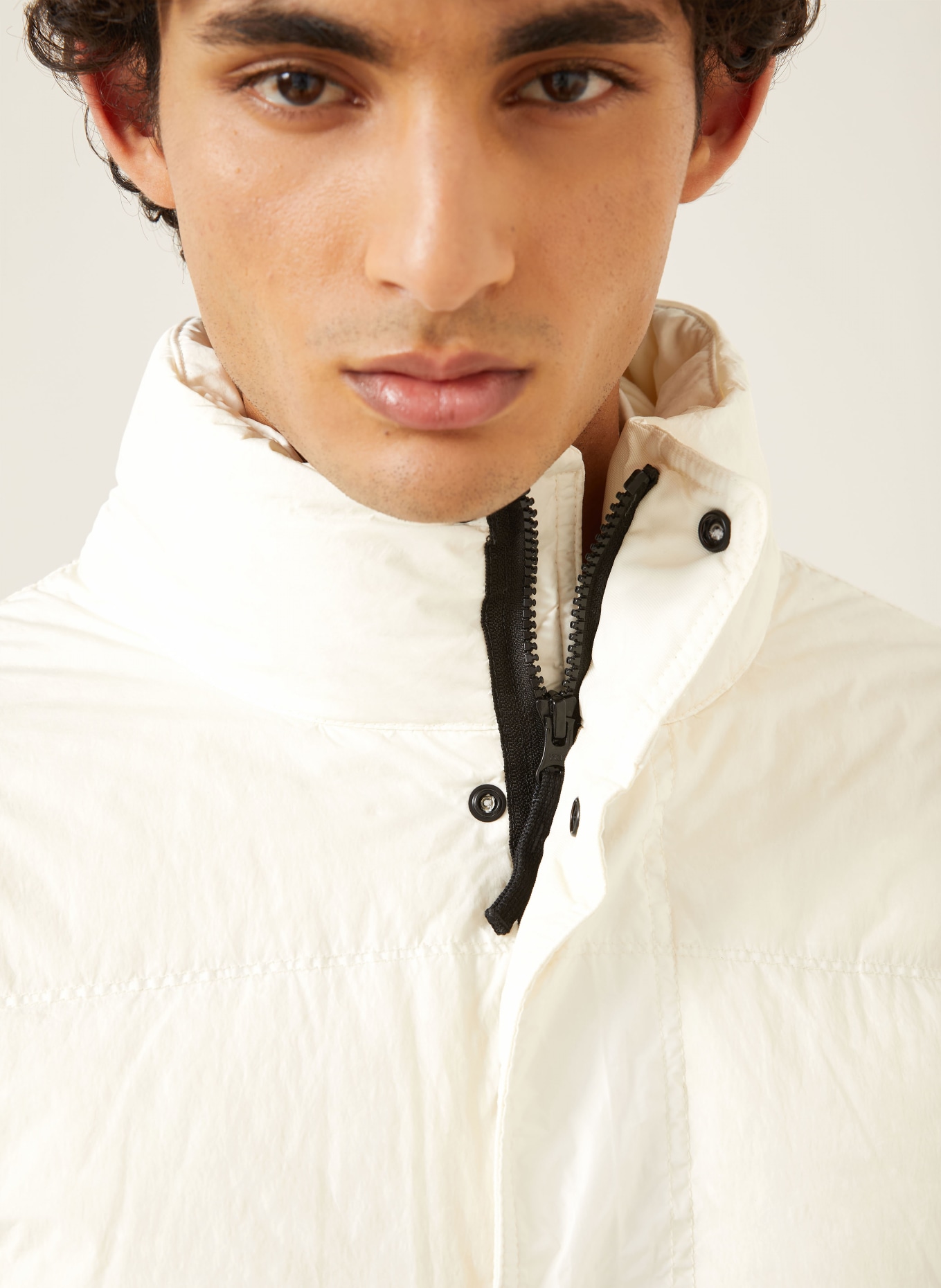 STONE ISLAND Donsjas: ECRU / ZWART