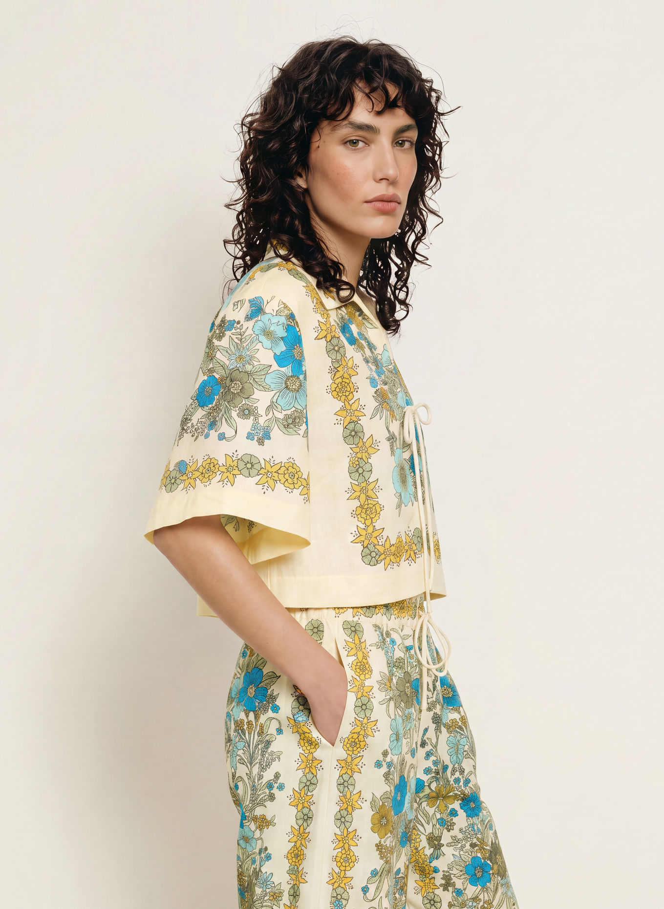 ALÉMAIS Blusenshirt SOPHIA aus Leinen: GELB / GRÜN / BLAU