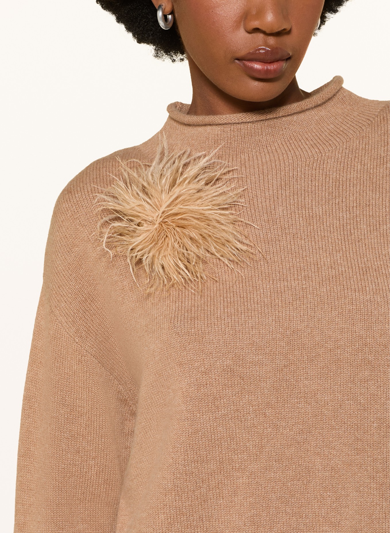 (THE MERCER) N.Y. Brooch: BEIGE