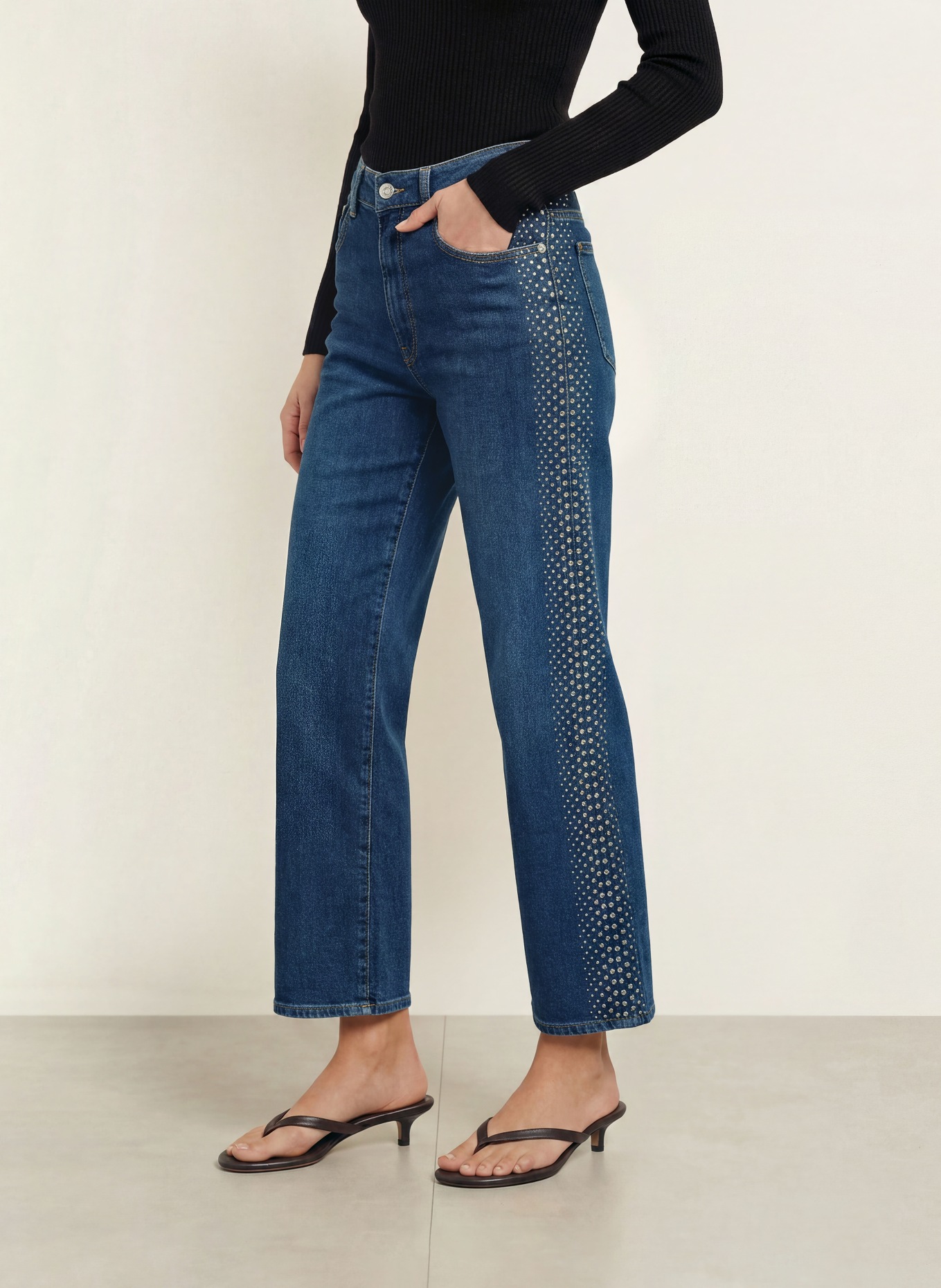 7 for all mankind Jean droit STOVEPIPE avec rivets: 3S5 REVOLT