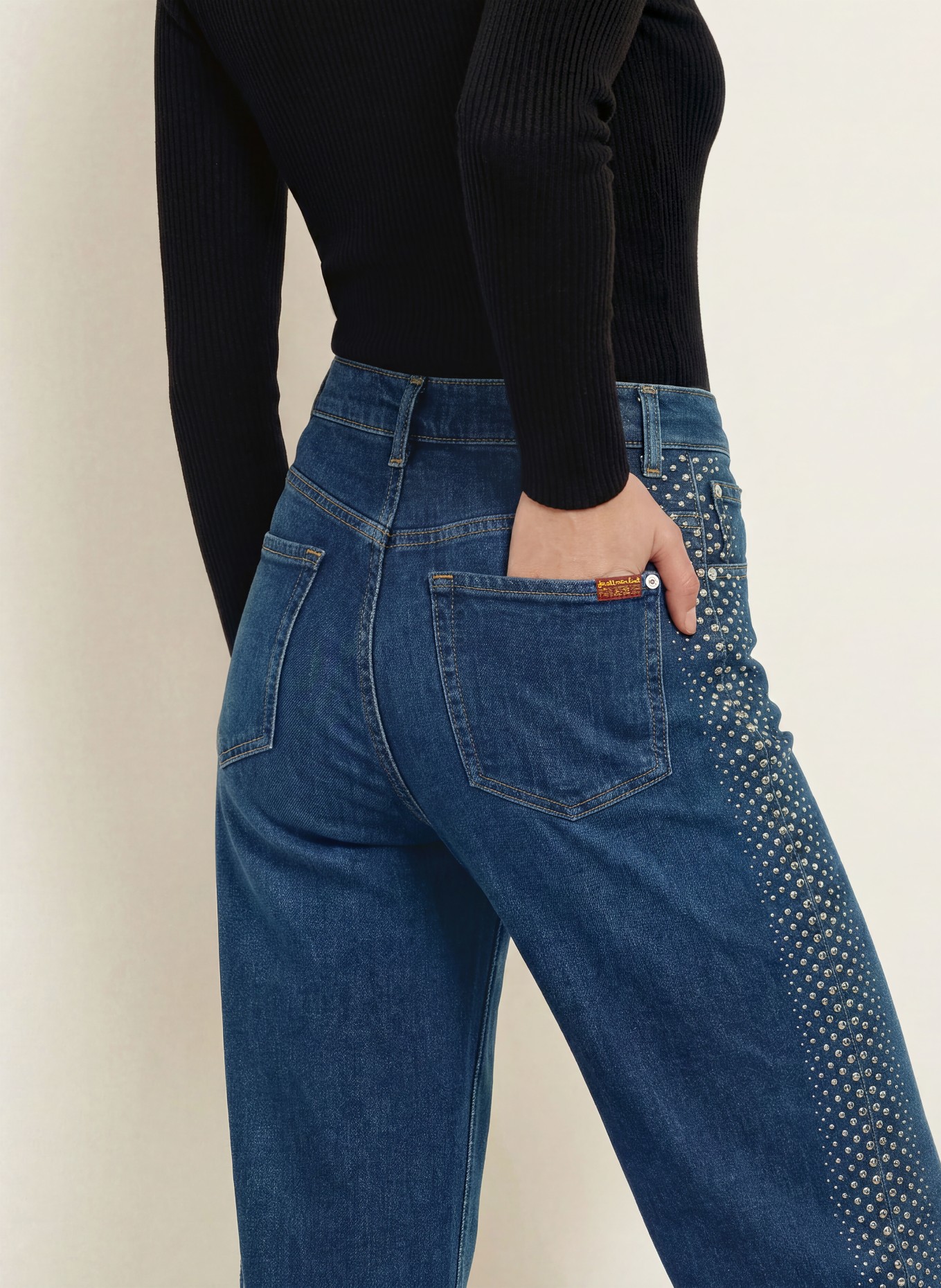 7 for all mankind Jean droit STOVEPIPE avec rivets: 3S5 REVOLT