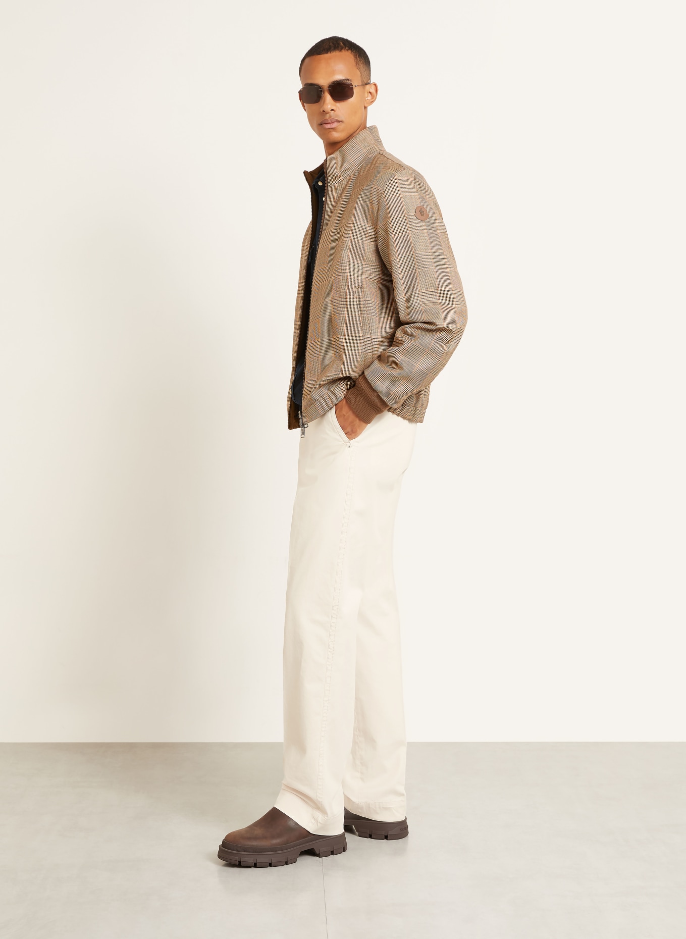 MONCLER Regular-Fit Chinos: CREAM