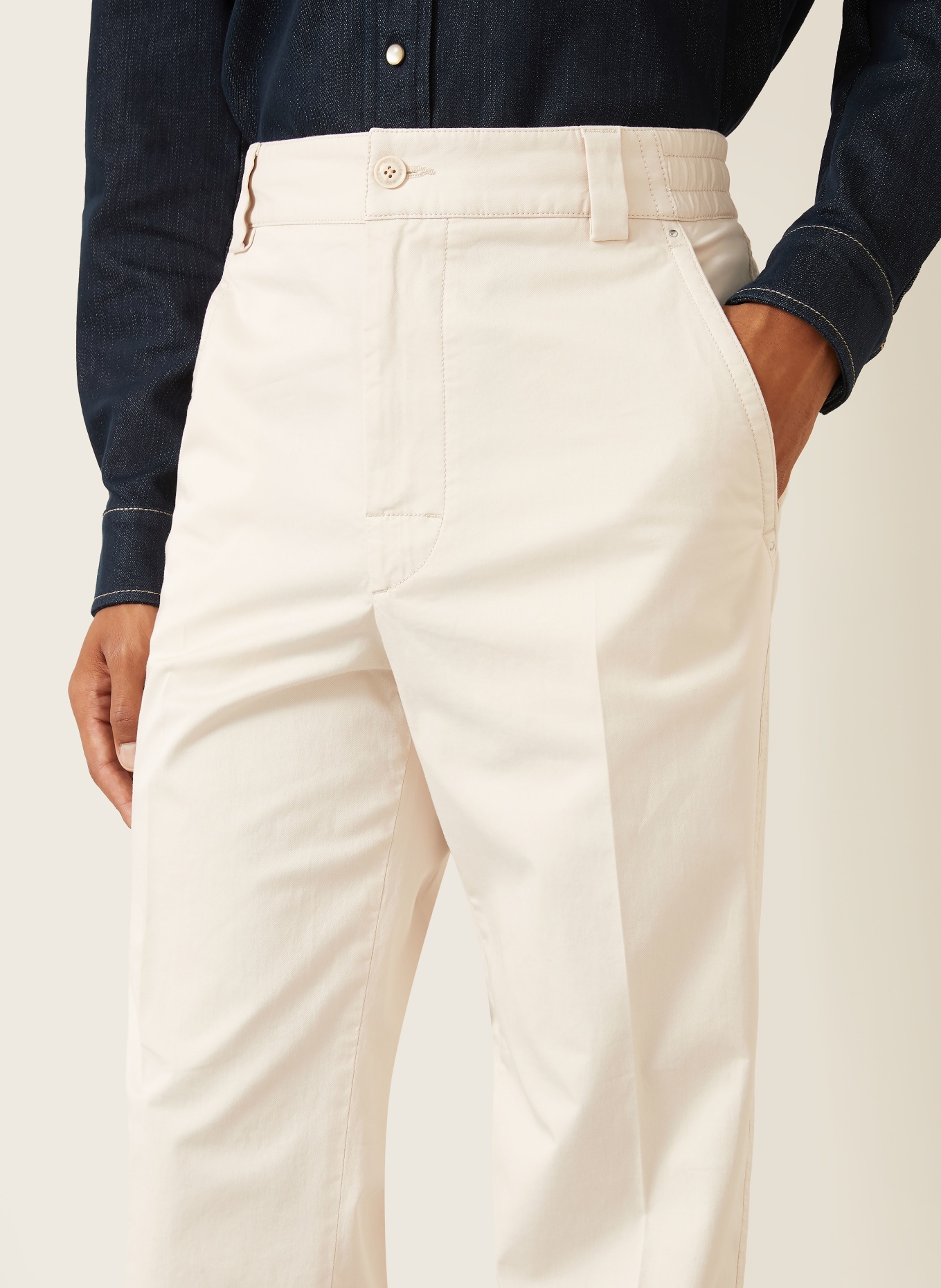 MONCLER Regular-Fit Chinos: CREAM