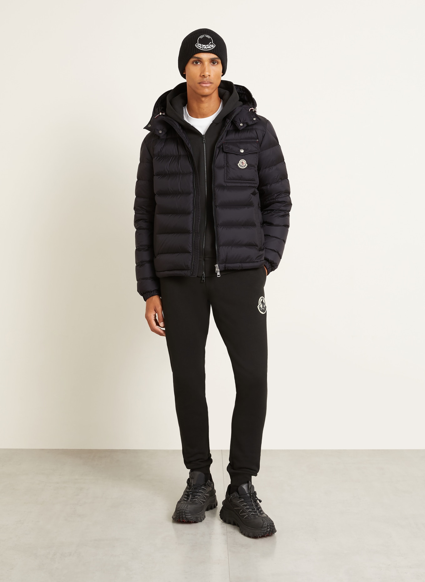 MONCLER VERITH Down Jacket with Detachable Hood: BLACK