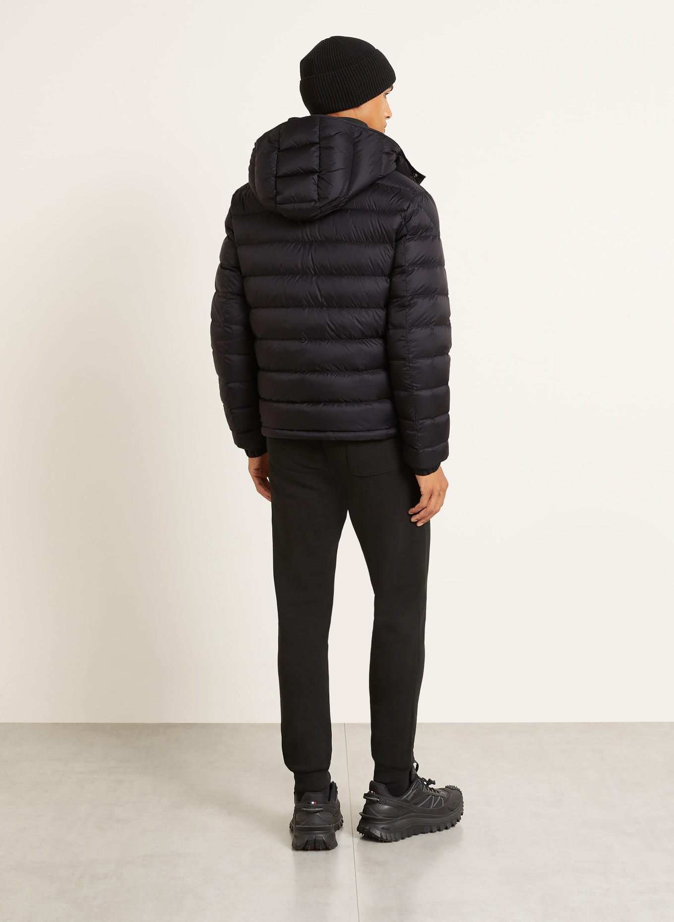 MONCLER VERITH Down Jacket with Detachable Hood: BLACK