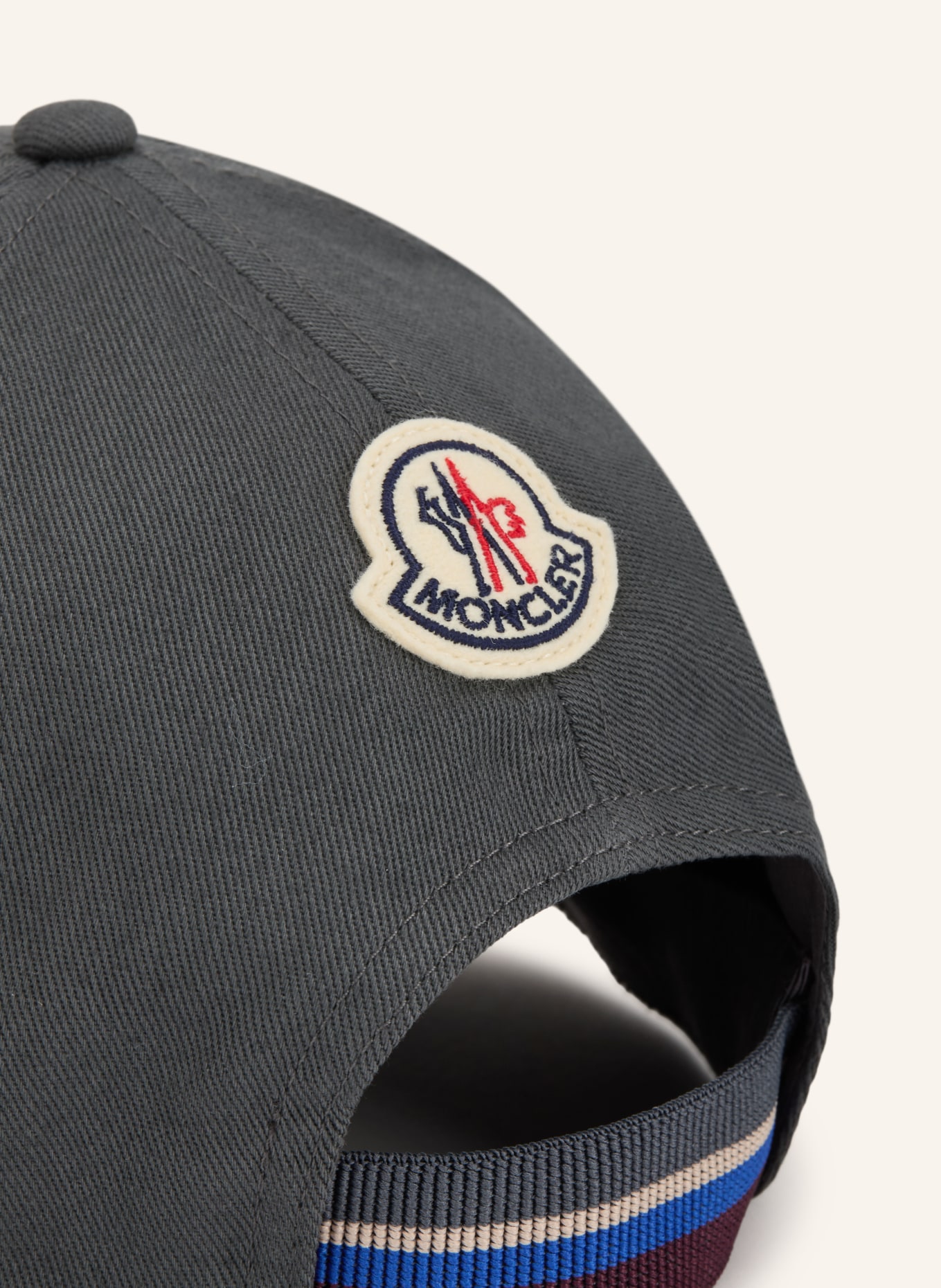 MONCLER Șapcă: GRI ÎNCHIS / CREM