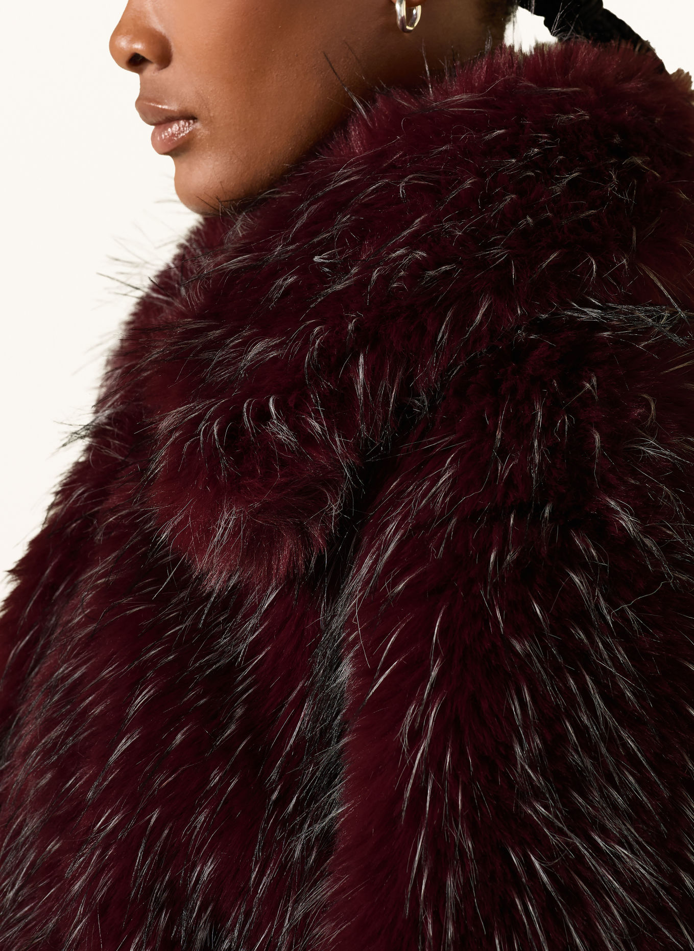BOSS Veste en fausse fourrure CEFURA: ROUGE FONCÉ / BLANC / NOIR