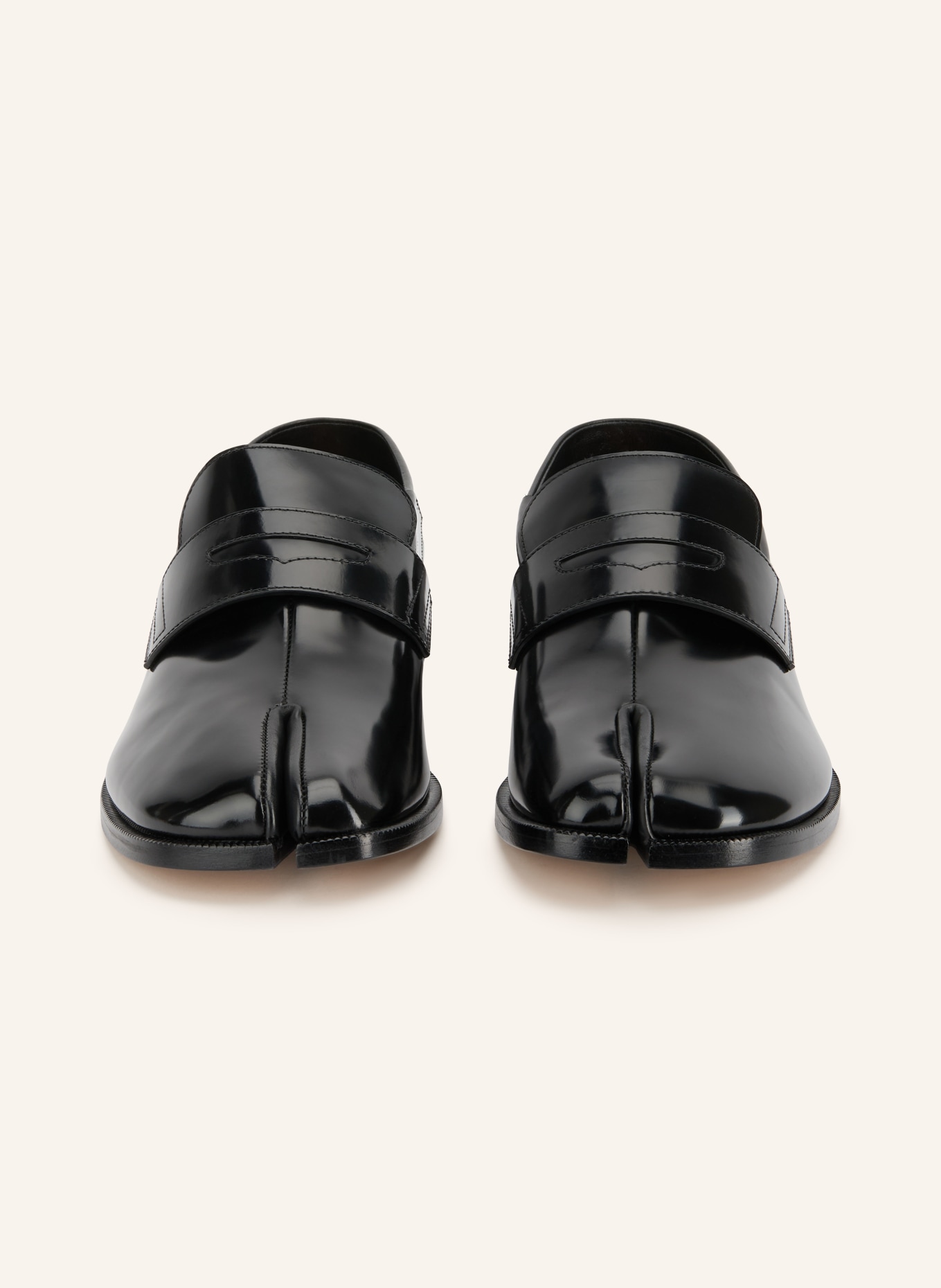 Maison Margiela TABI Penny loafer: BLACK