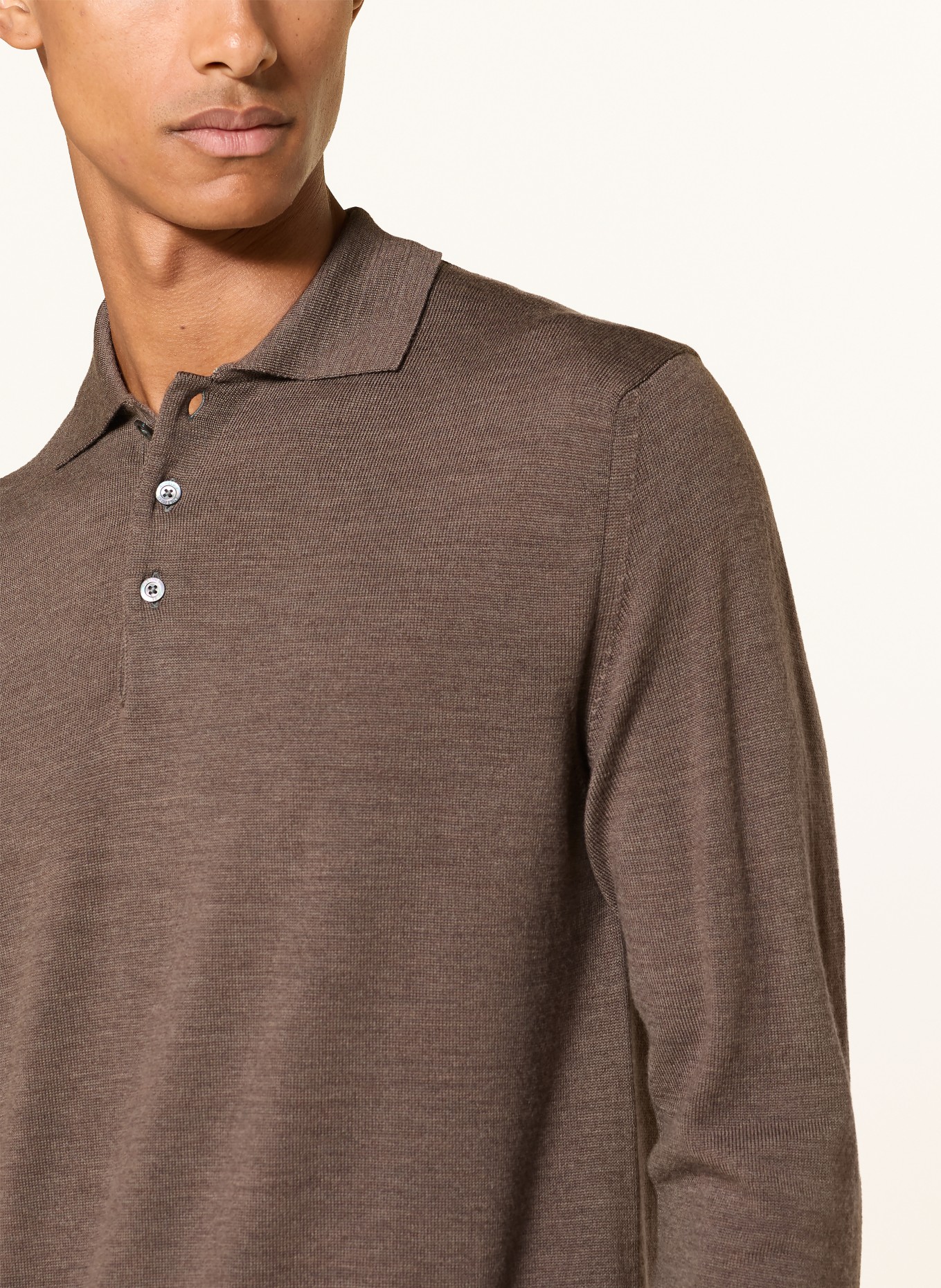 Aurélien Gebreid poloshirt van merinowol: BRUIN
