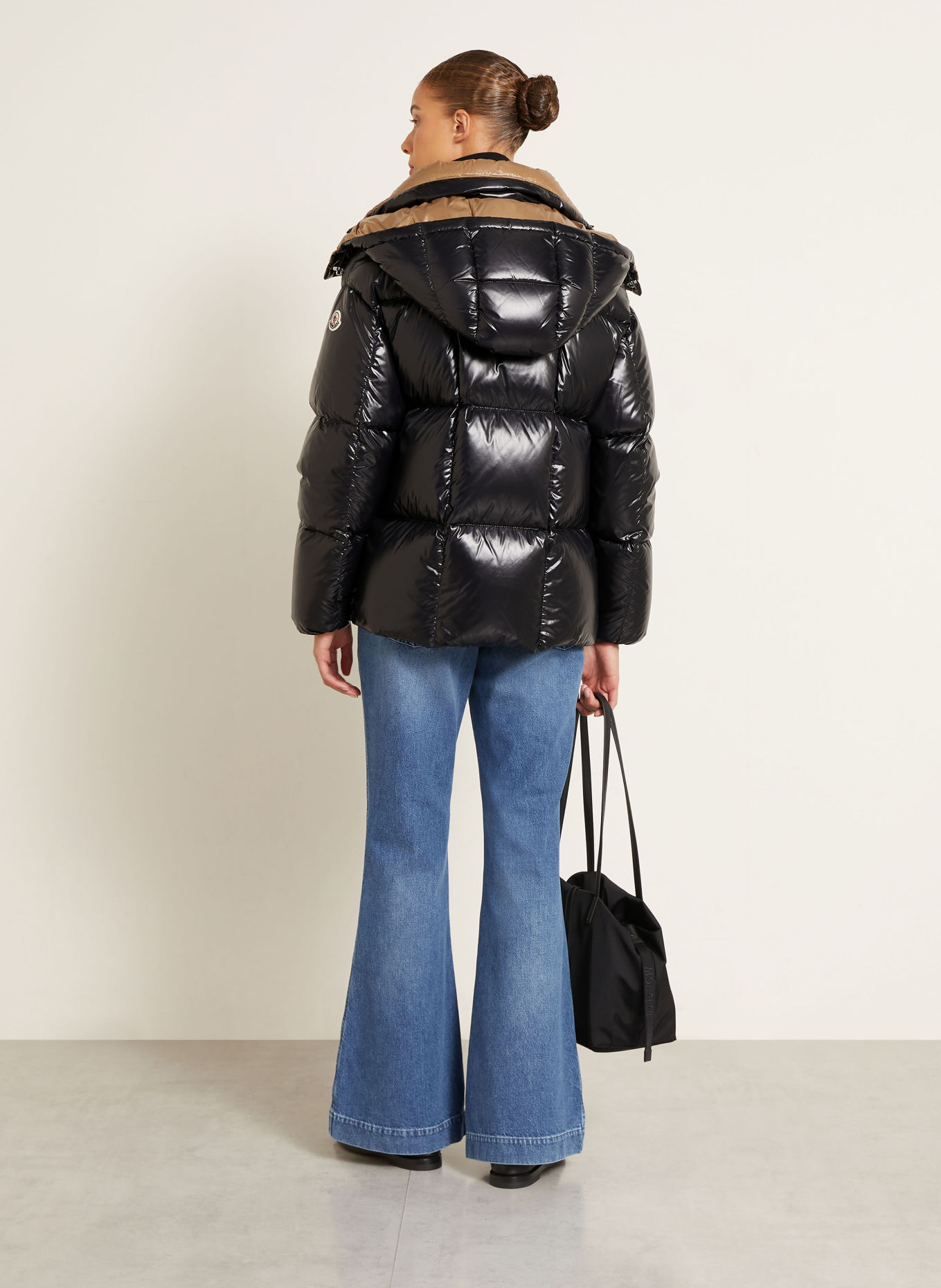 MONCLER Péřové bundy PARANA s odnímatelnou kapucí: ČERNÁ