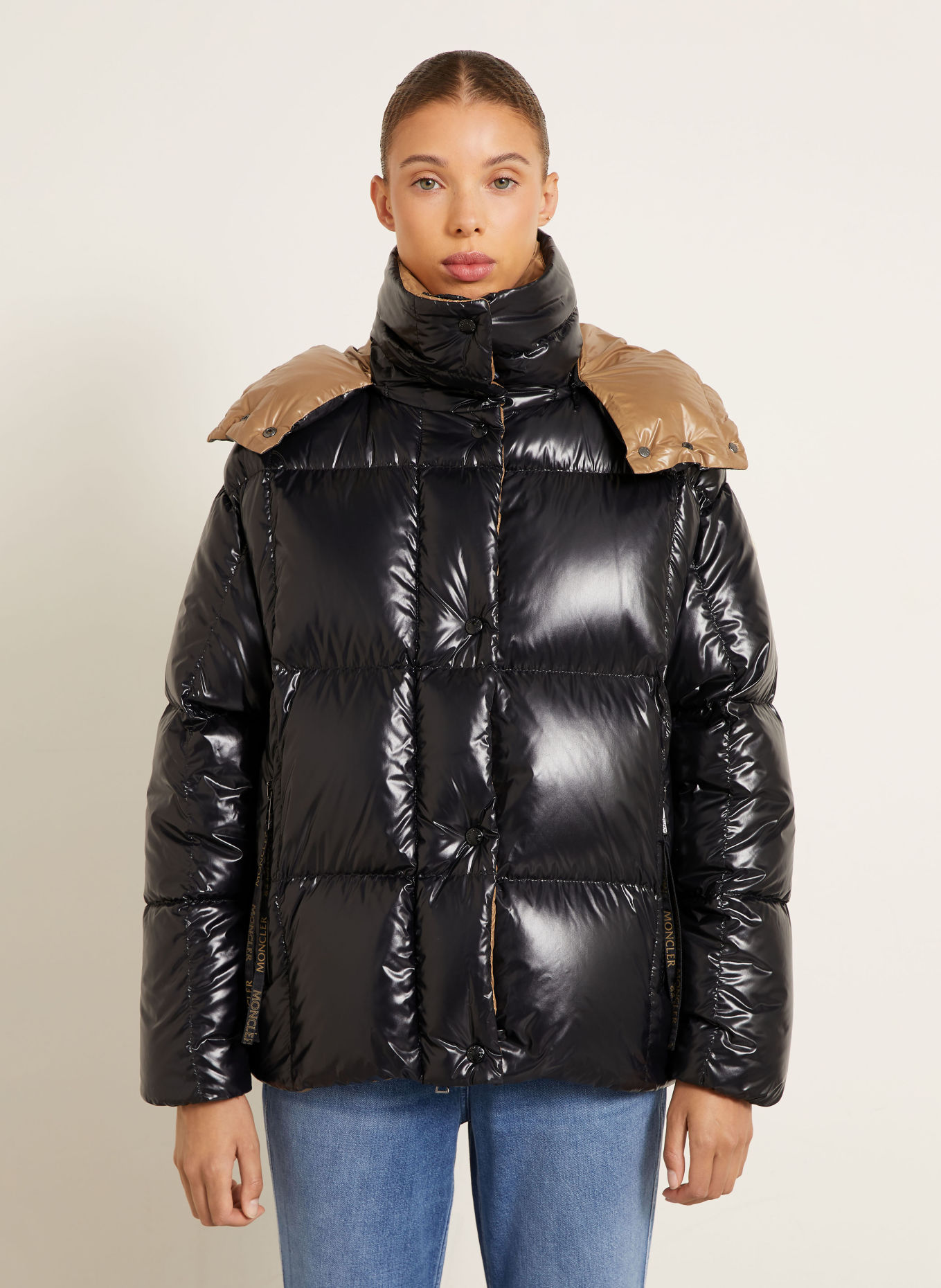 MONCLER Péřové bundy PARANA s odnímatelnou kapucí: ČERNÁ