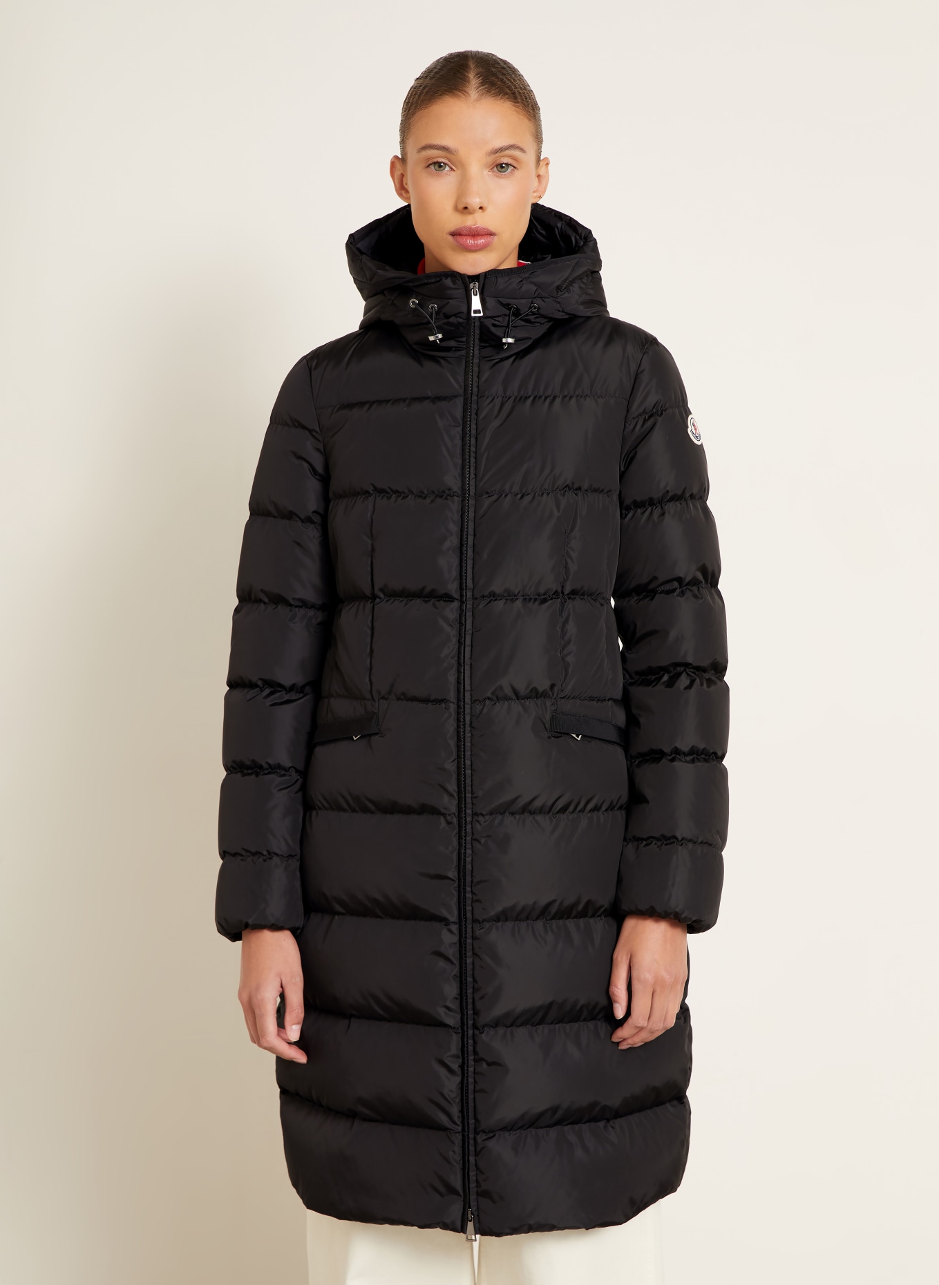 MONCLER Péřový kabát AVOCETTE: ČERNÁ