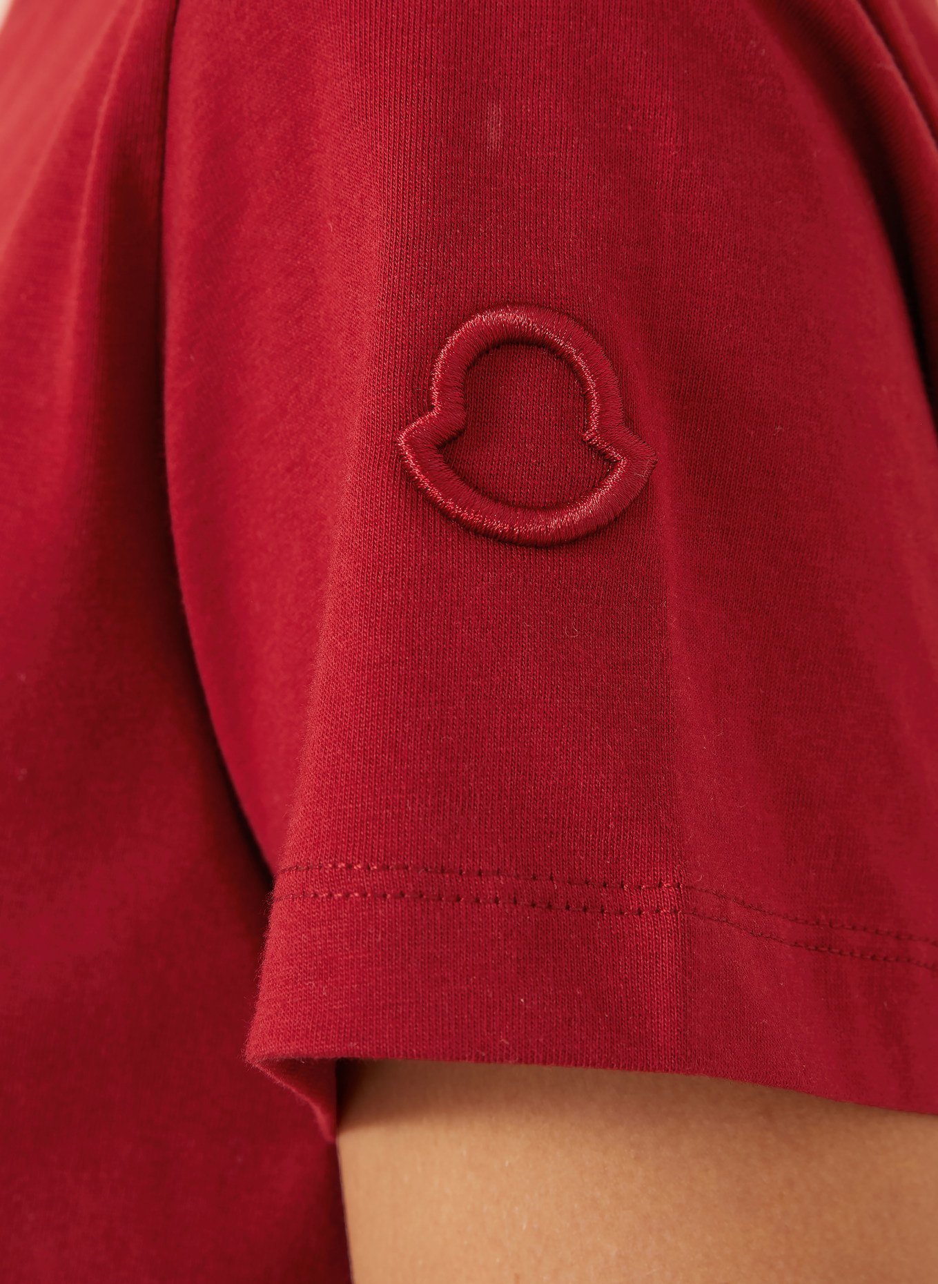 MONCLER T-shirt: DONKERROOD