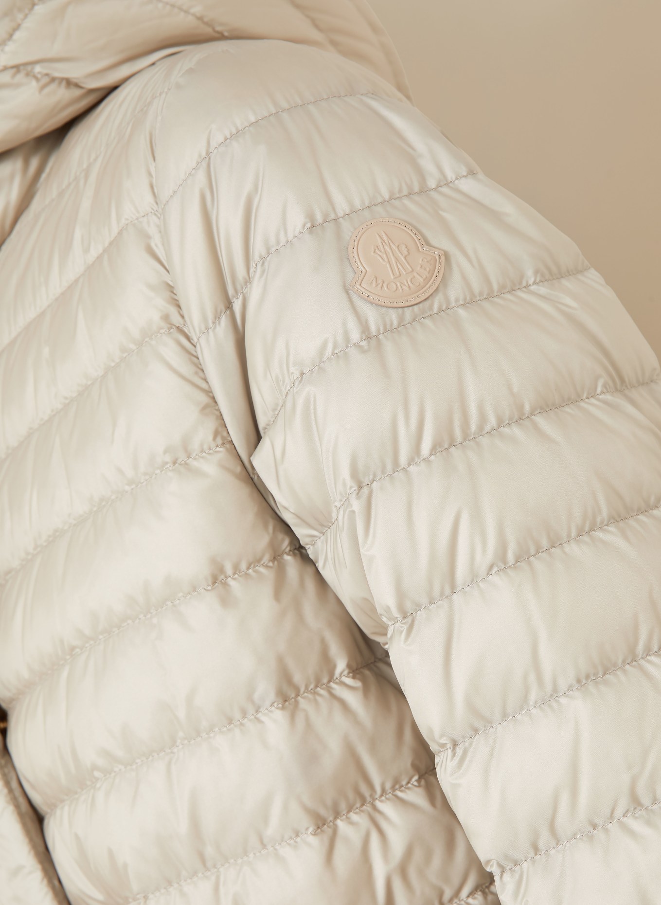 MONCLER Lehká péřová bunda RAIES: BÉŽOVÁ