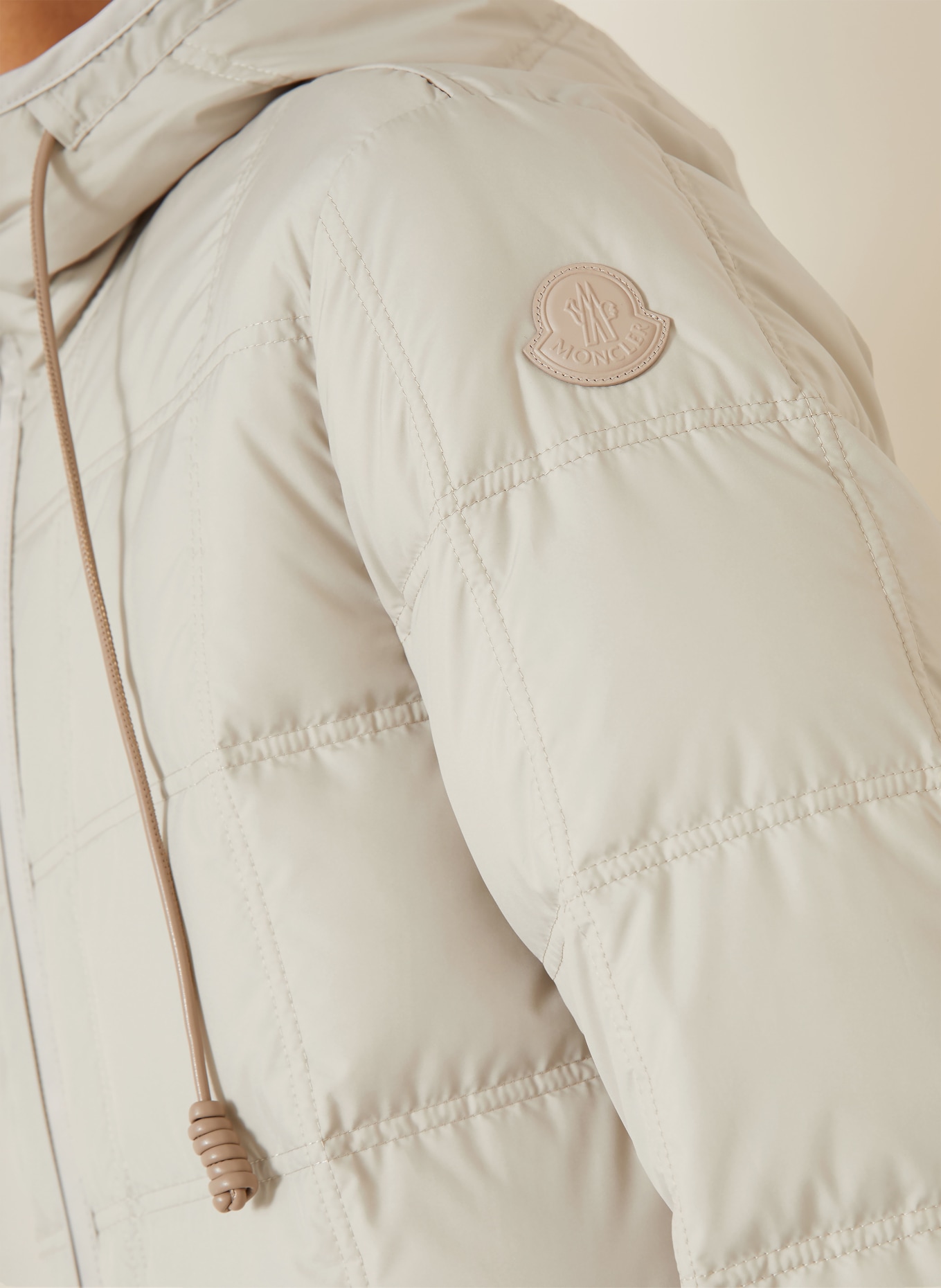 MONCLER Lehká péřová bunda CYGNET: BÉŽOVÁ