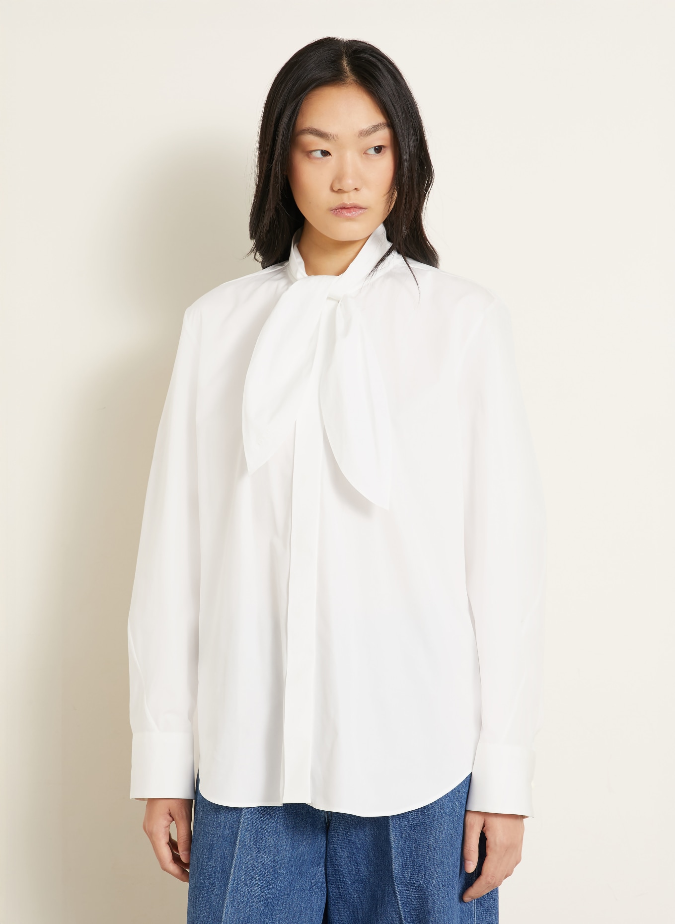 GIVENCHY Slipsblus COCOON: VIT