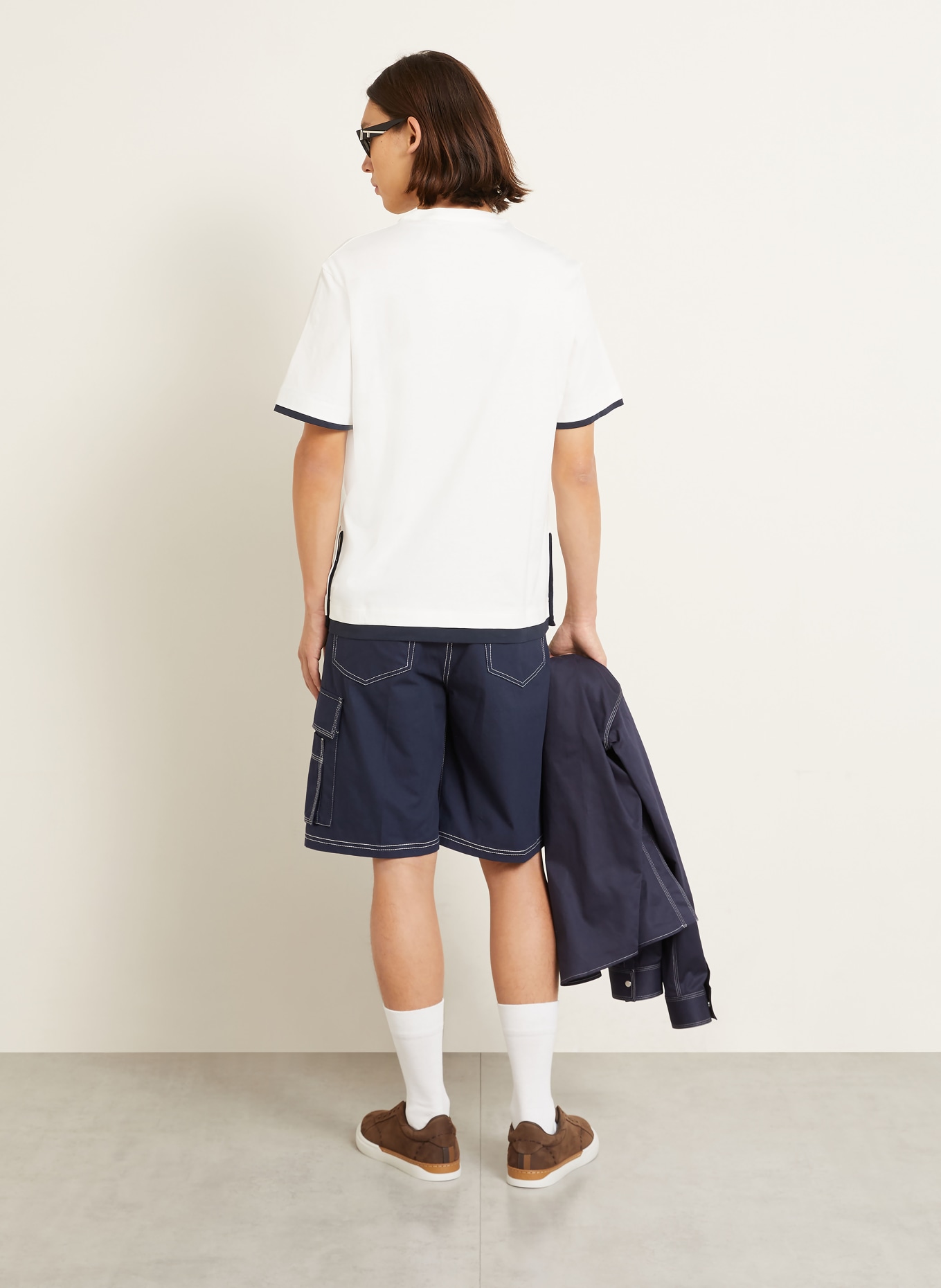 FENDI T-shirt: WIT / DONKERBLAUW
