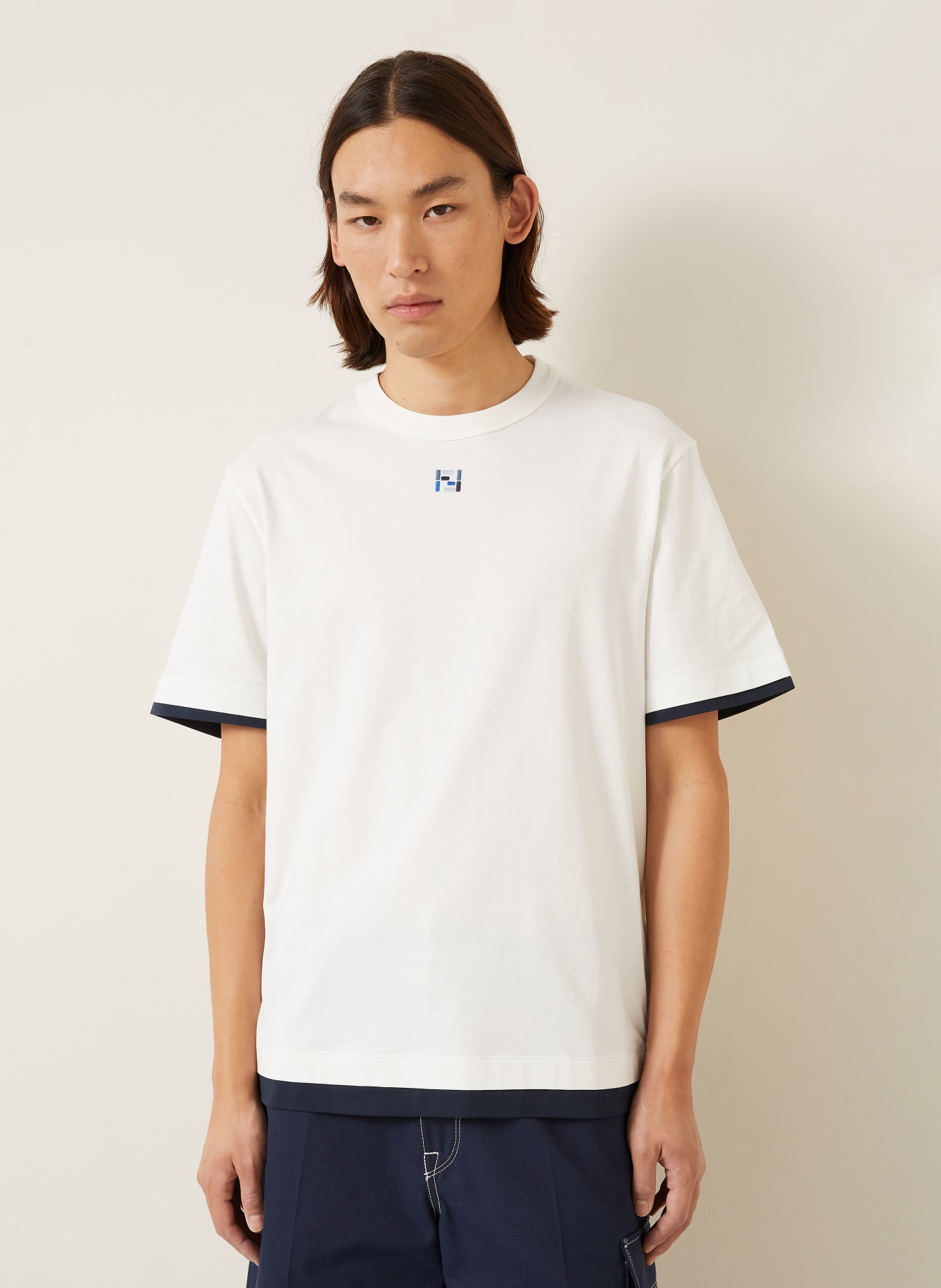 FENDI T-shirt: WIT / DONKERBLAUW