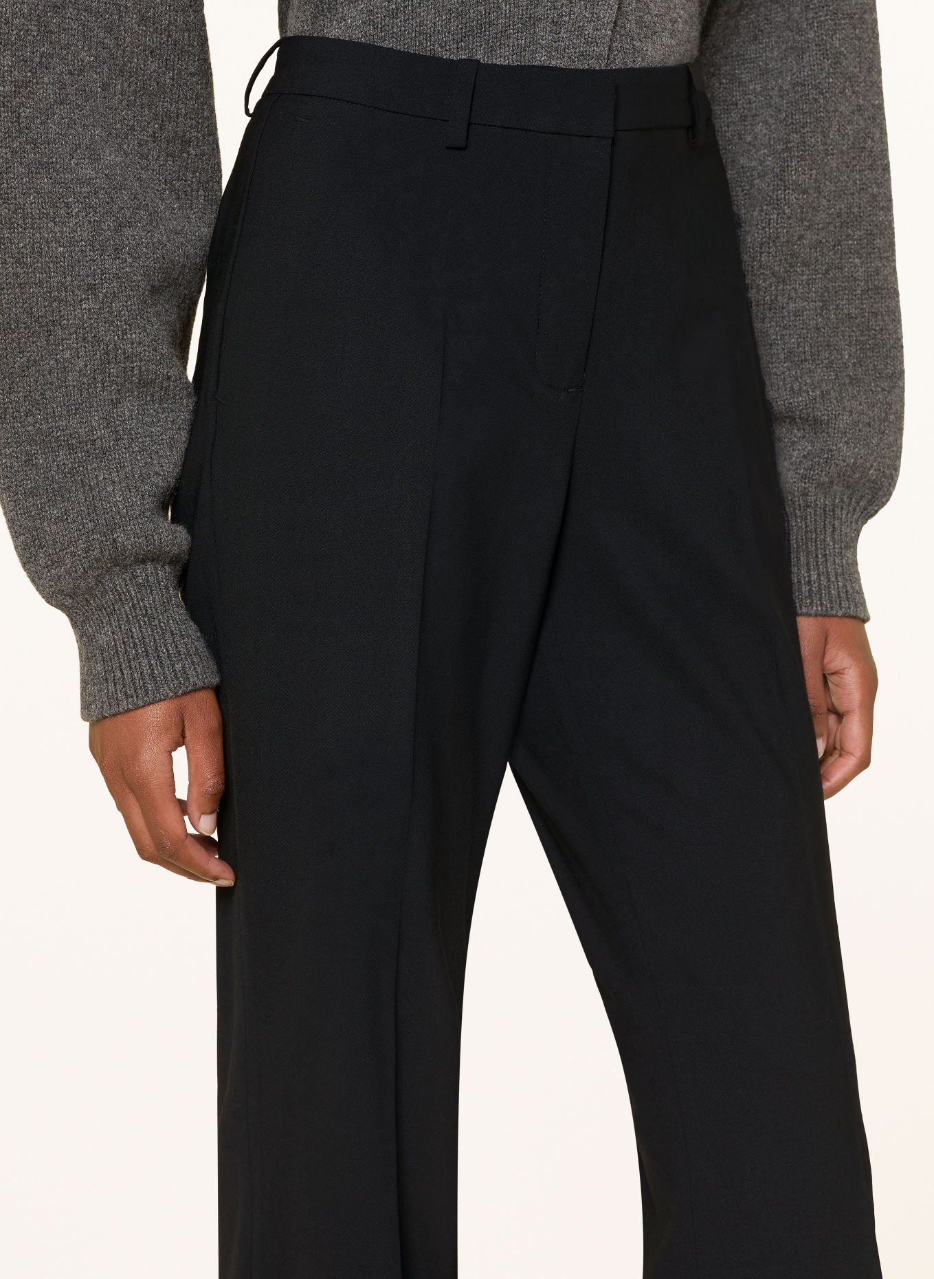 RHÚNE Bootcut-Hose REY: SCHWARZ