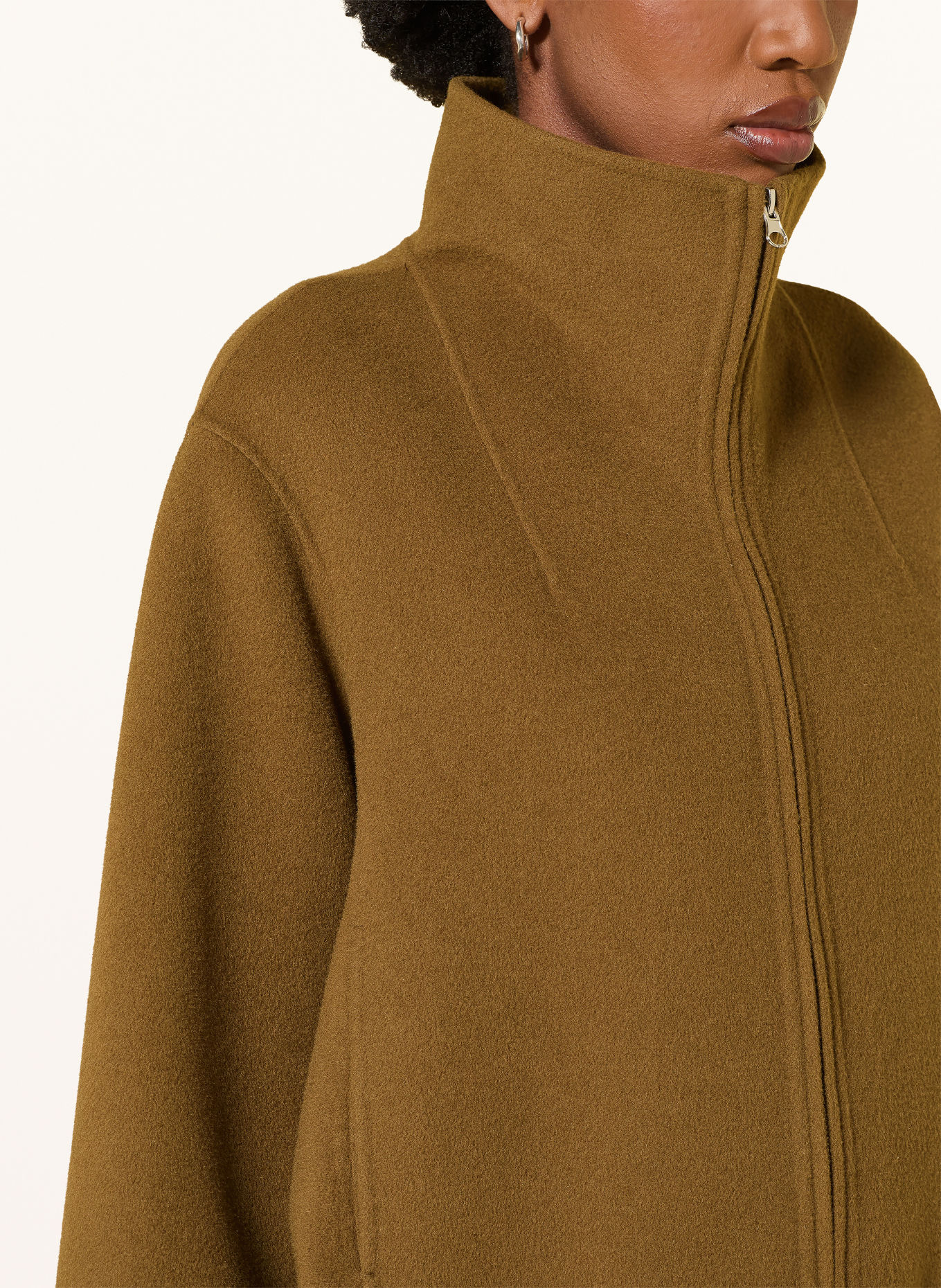 RHÚNE Jacke ZOA: OLIV