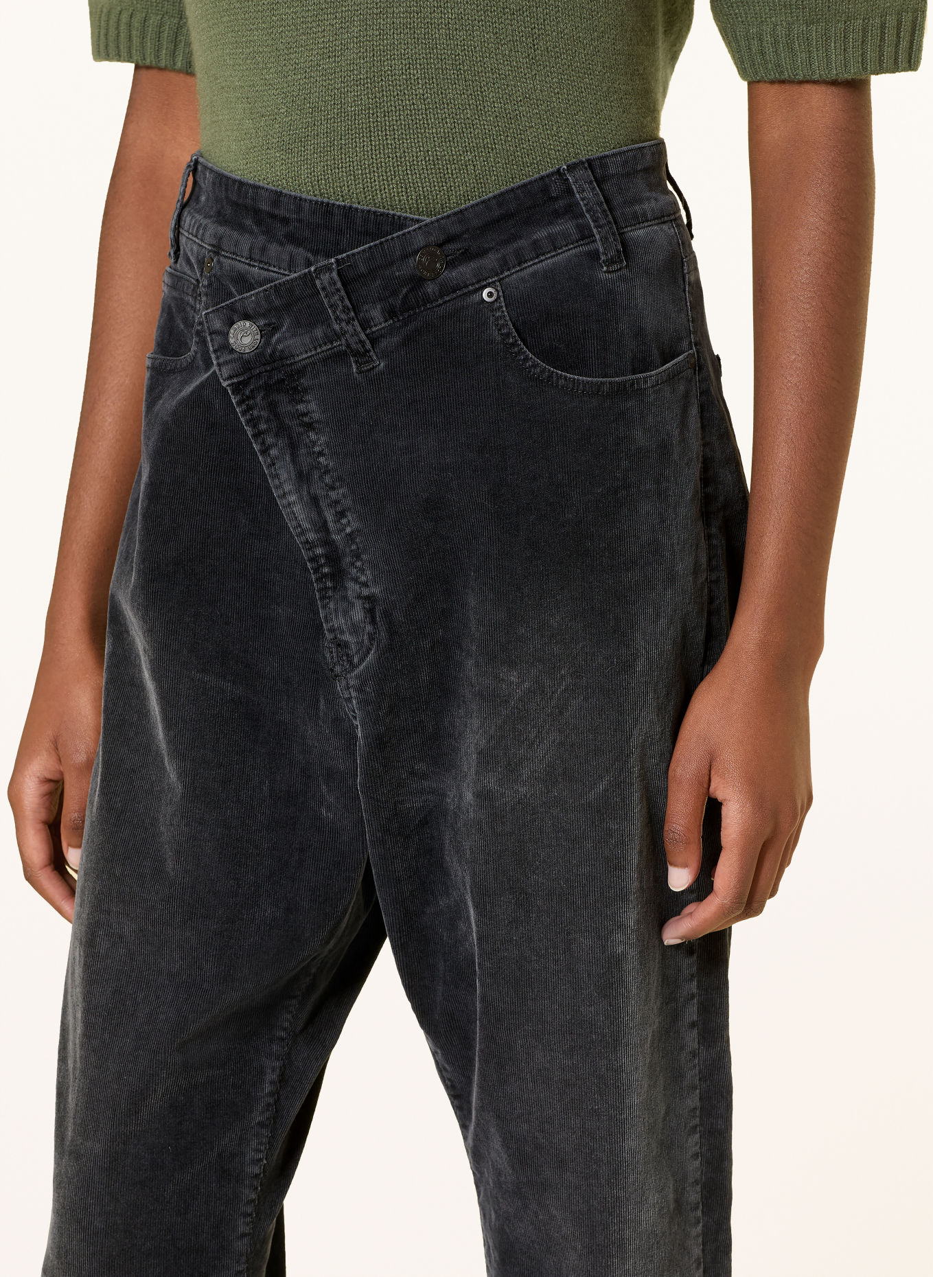 CAMBIO KAIA 3/4-length corduroy trousers: BLACK