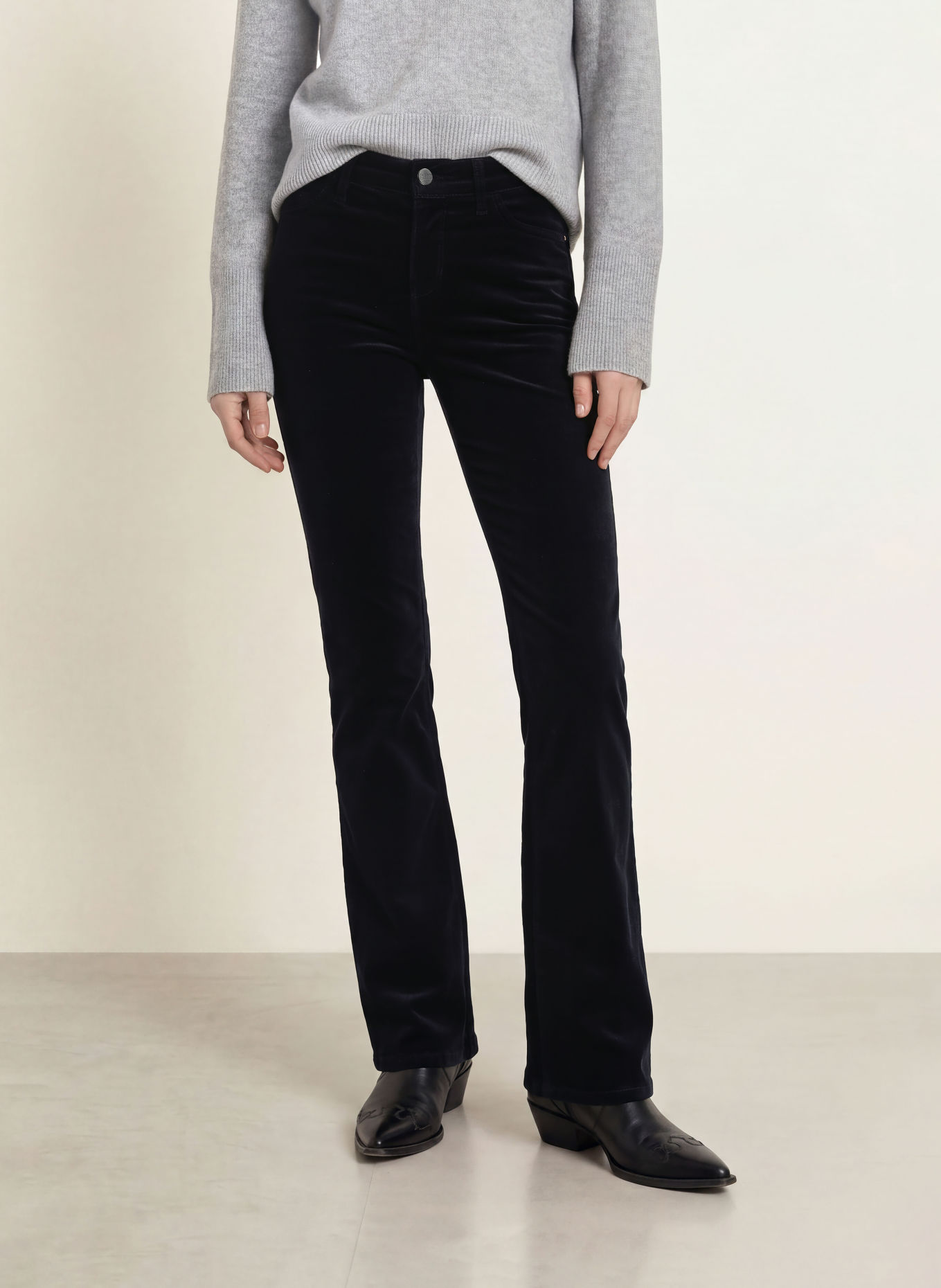 CAMBIO Bootcut-Hose PARIS aus Samt: 499 deep night