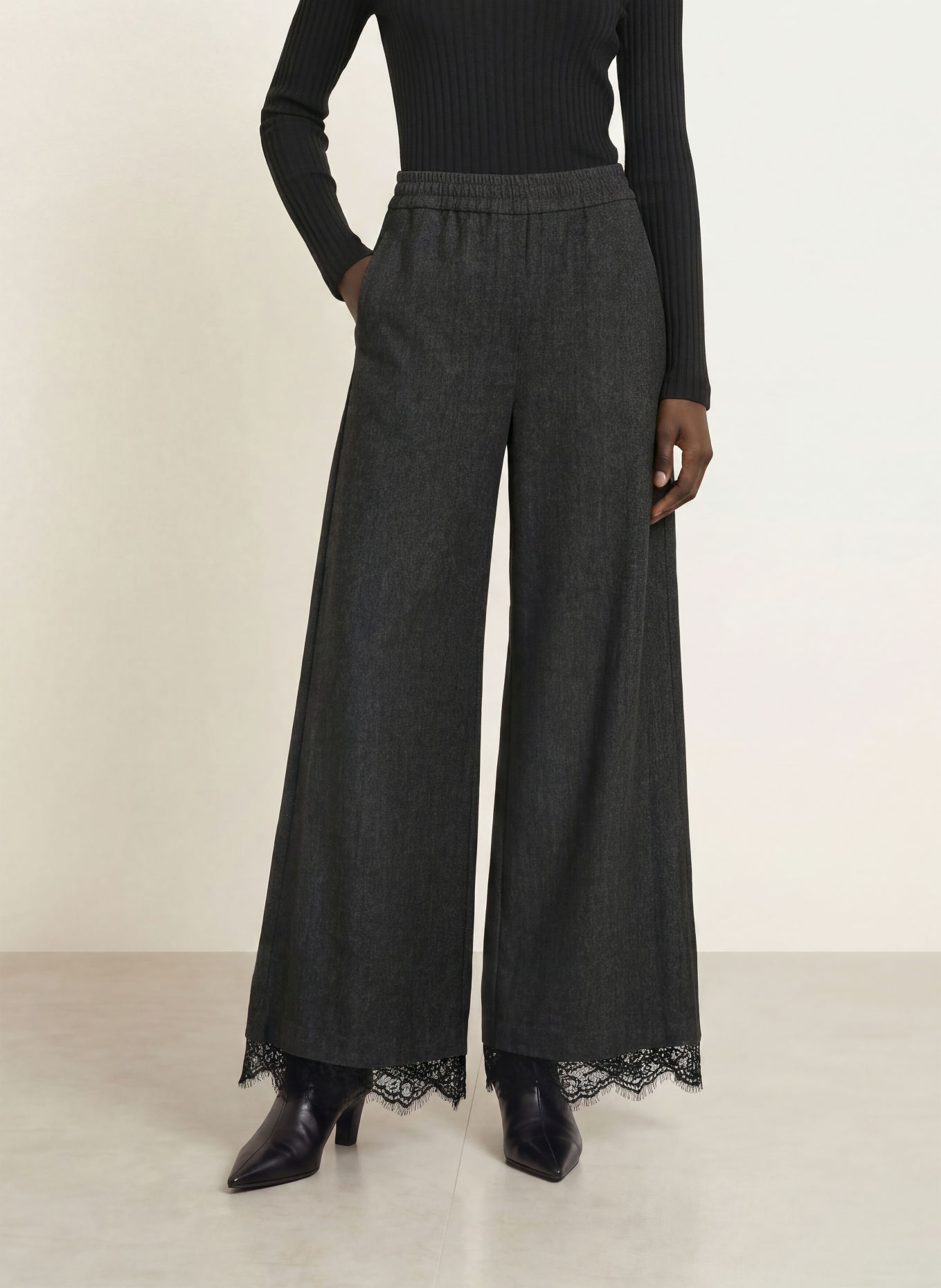 CAMBIO AVELINE 7/8-length trousers with lace: DARK GRAY / BLACK