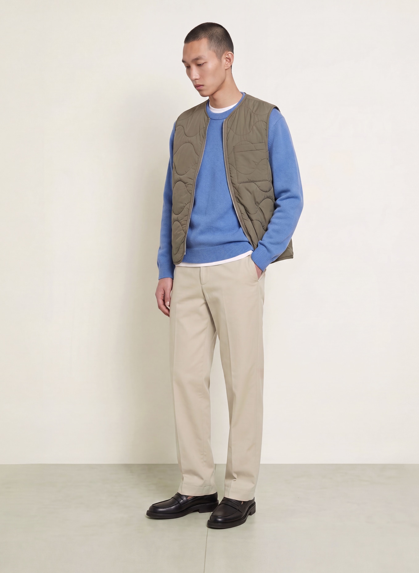 ARKET Chino coupe classique: BEIGE