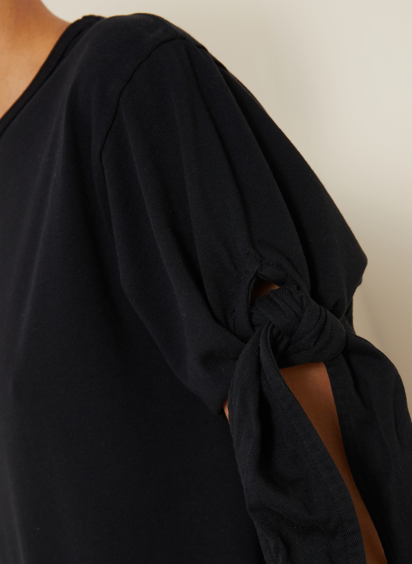 JW ANDERSON T-shirt: BLACK
