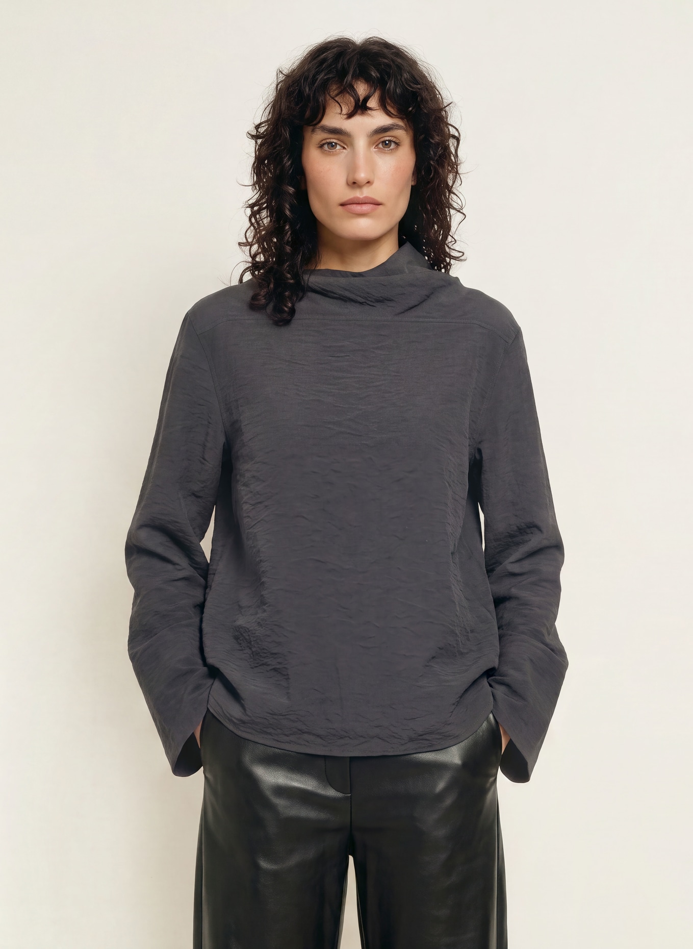 soeur LAILA Shirt blouse with Silk: DARK GRAY