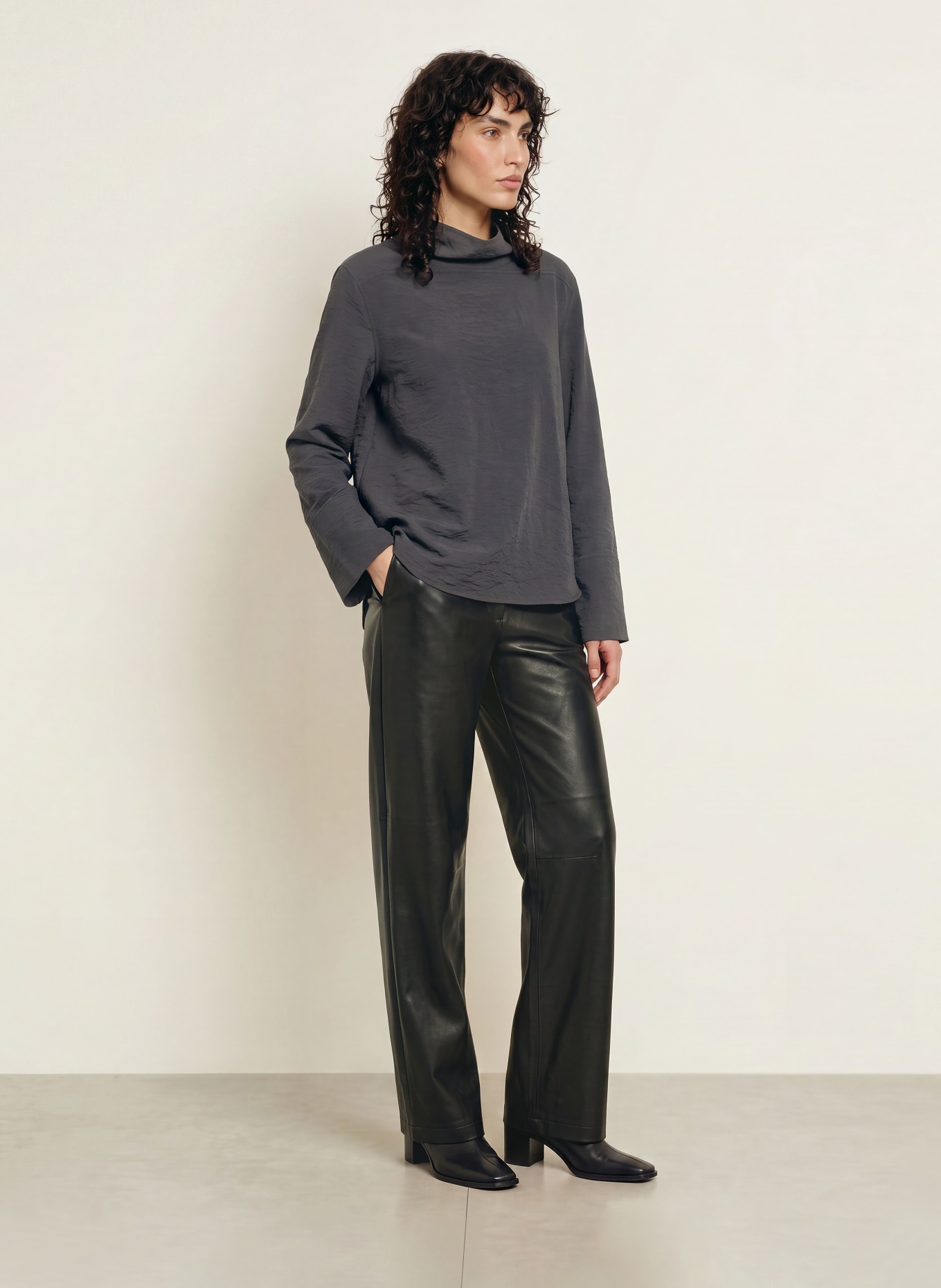 soeur LAILA Shirt blouse with Silk: DARK GRAY