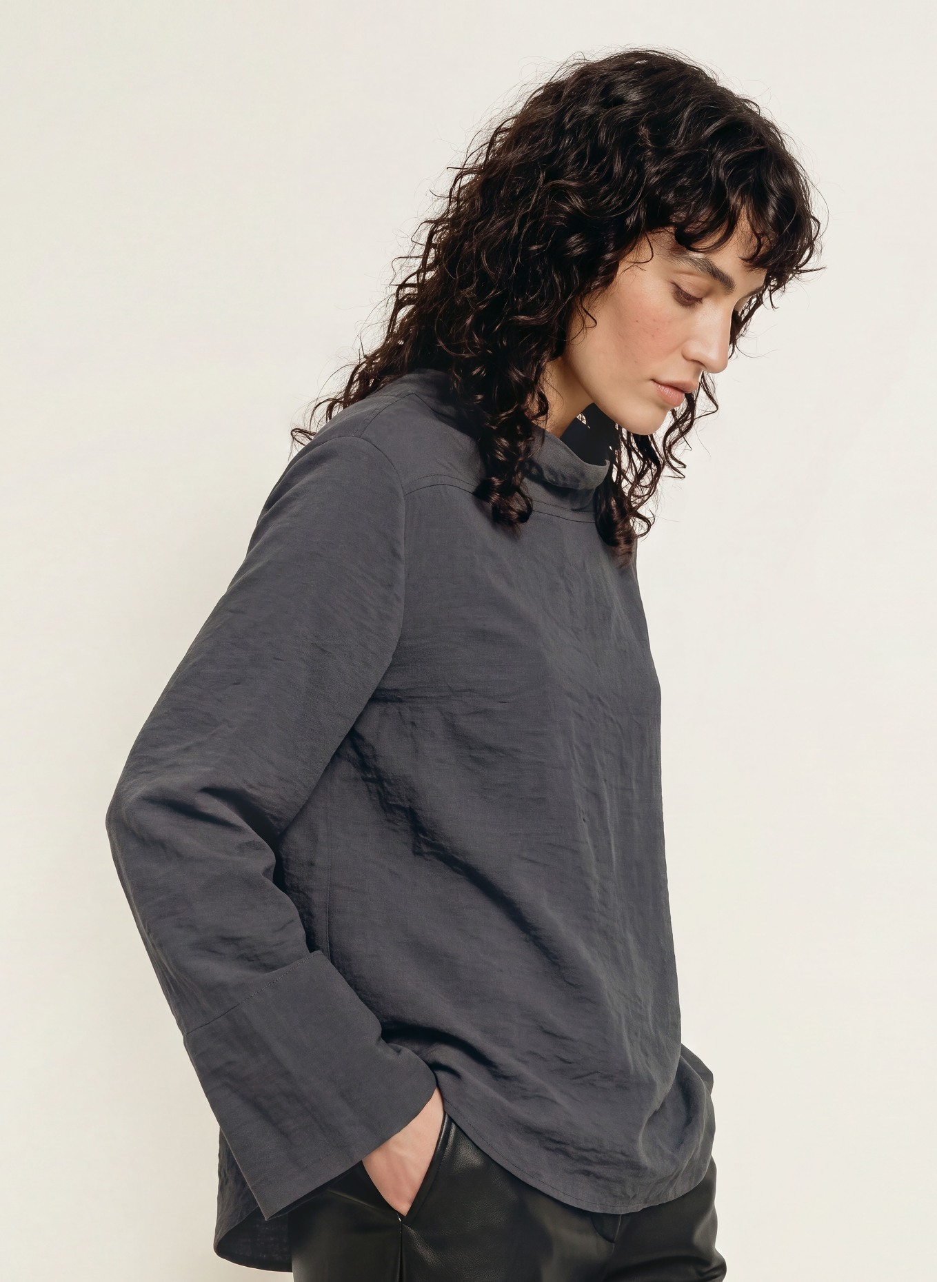 soeur LAILA Shirt blouse with Silk: DARK GRAY