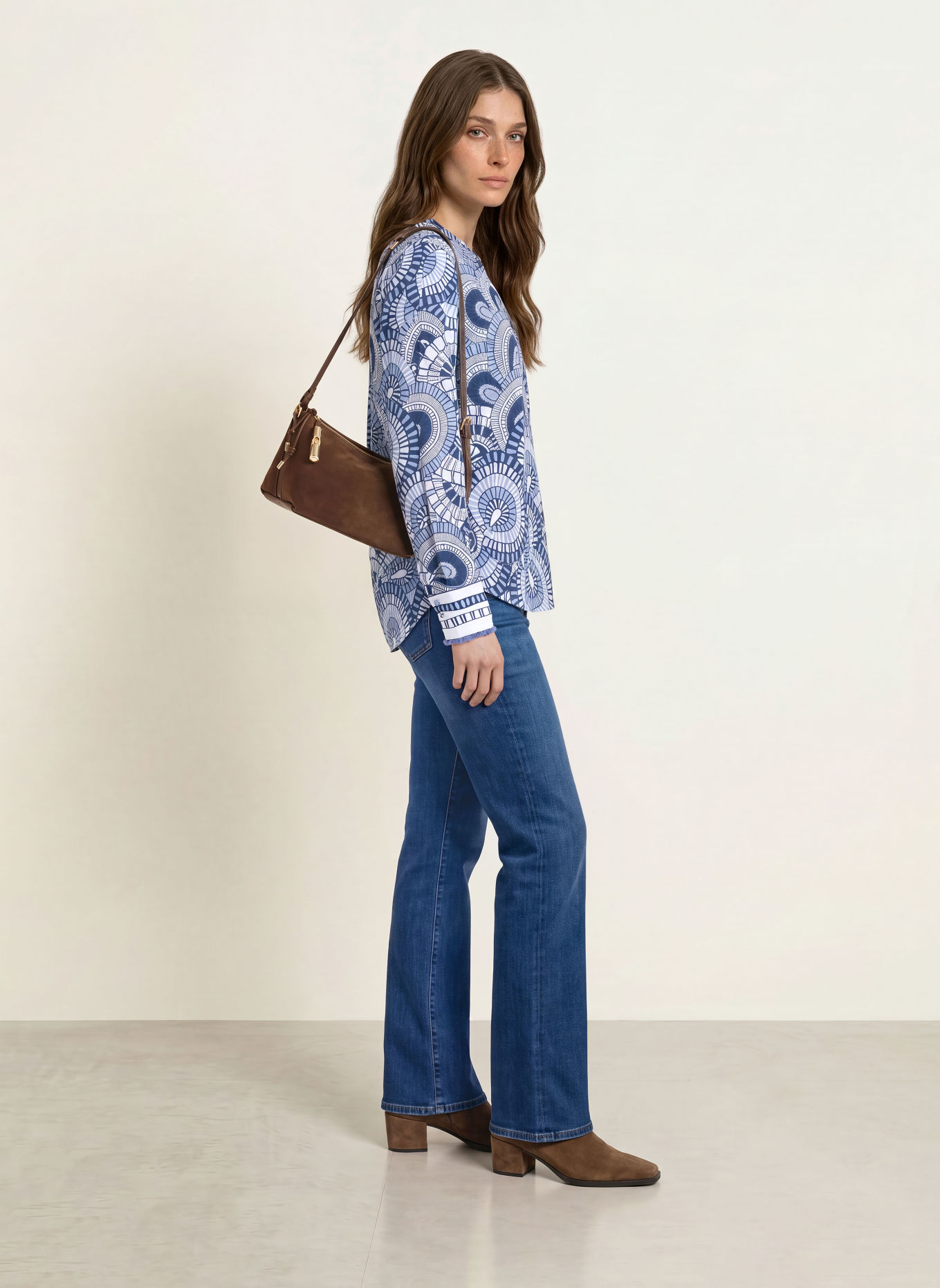 HERZENS Chemisier en soie: BLANC / BLEU CLAIR / BLEU FONCÉ